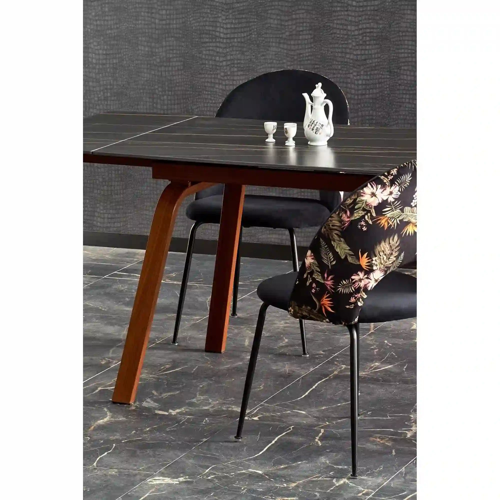 Scaun tapitat K505, negru, cu imprimeu floral, stofa catifelata, 51x55x86 cm
