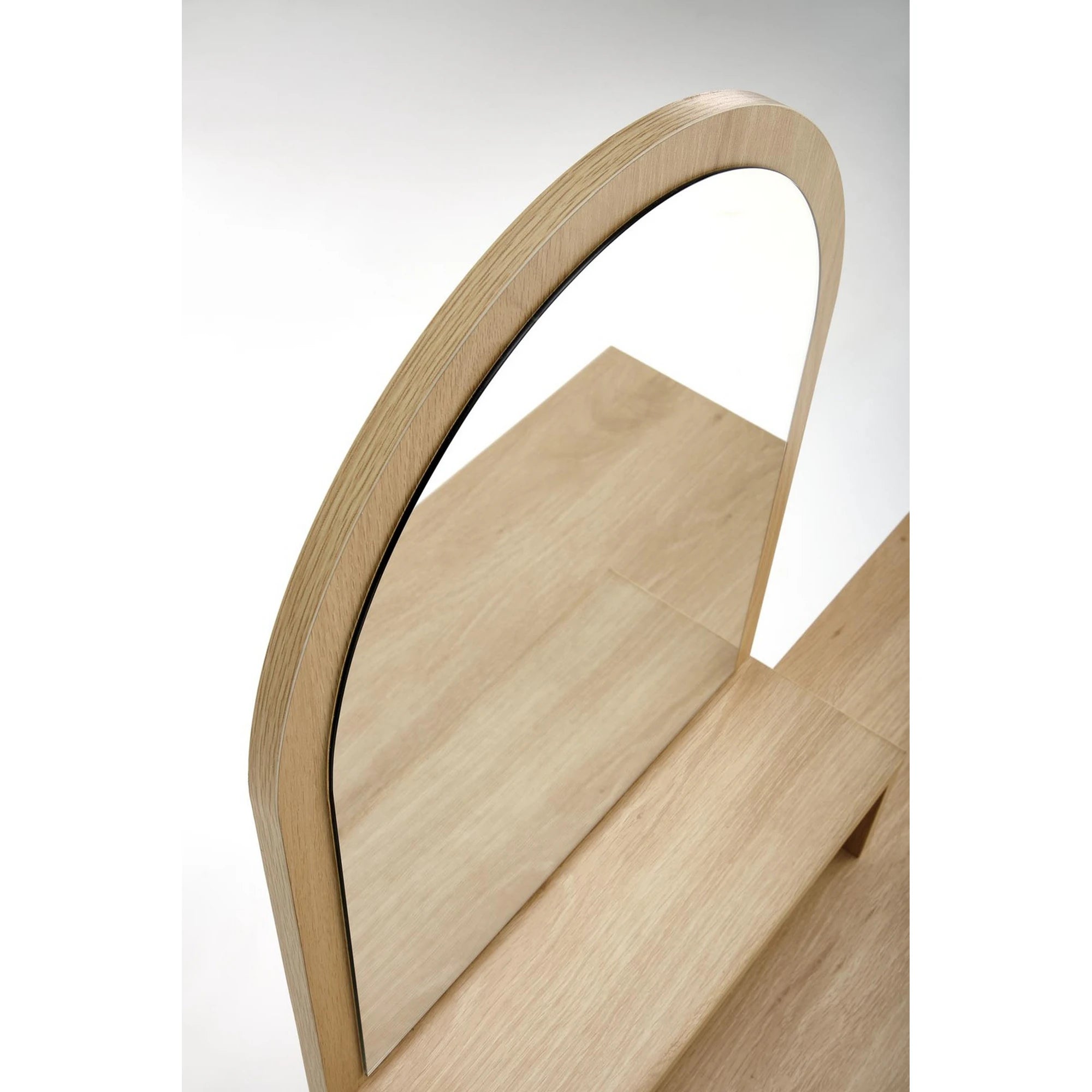 Masa de toaleta CARMEN, stejar natural/negru, PAL melaminat/rattan, cu oglinda, 104x35x136 cm