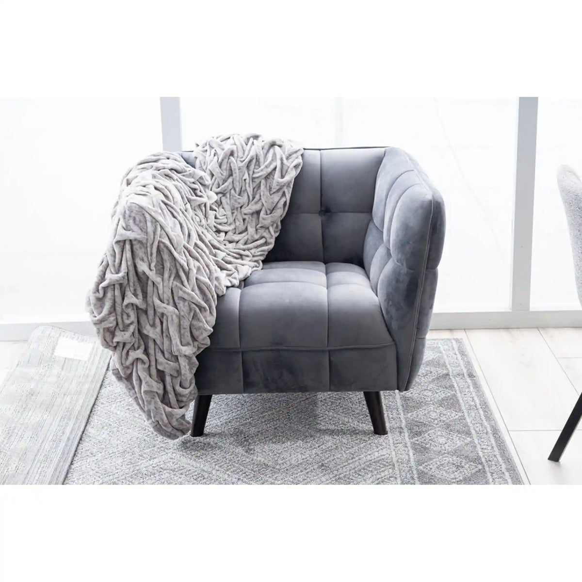 Fotoliu CASTELLO, stofa catifelata gri - Bluvel 14, 92x85x78 cm