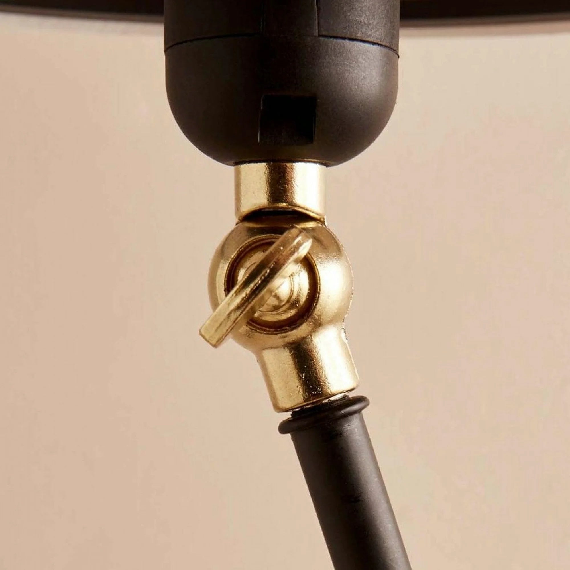 Lampadar AYD-3477, negru, PVC/metal, 38x150 cm