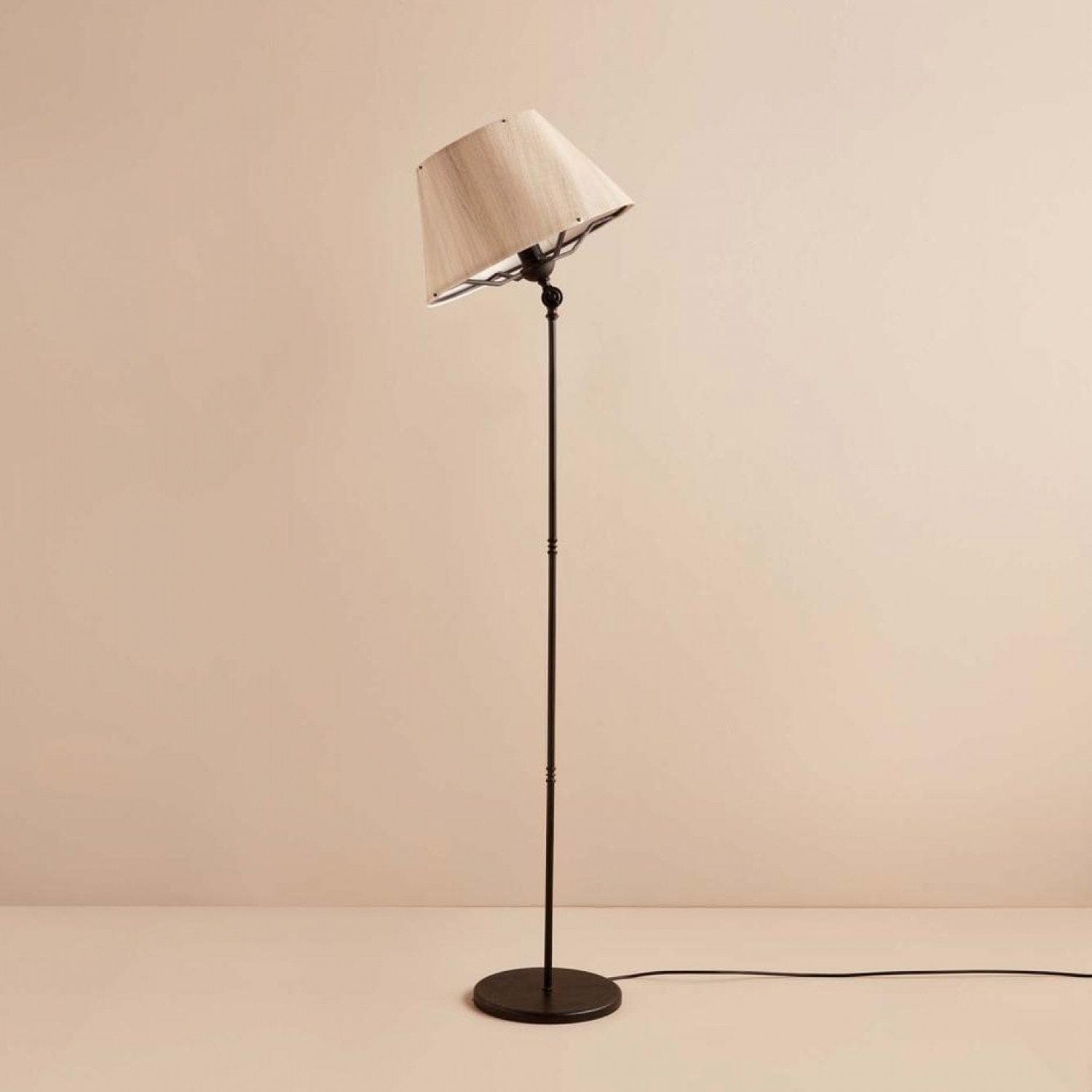 Lampadar AYD-3485, crem/negru, PVC/metal, 38x143 cm