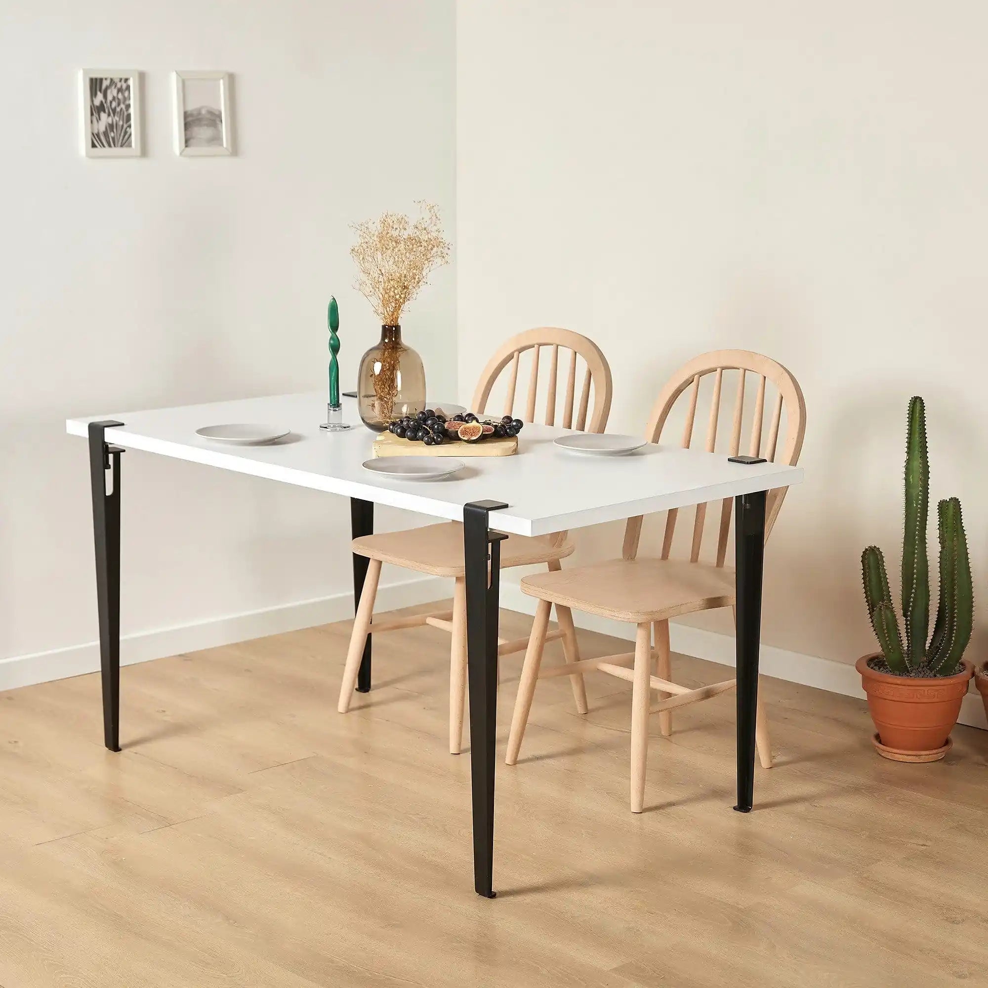 Masa EUROTAS, alb/negru, PAL melaminat, 120x60x75 cm
