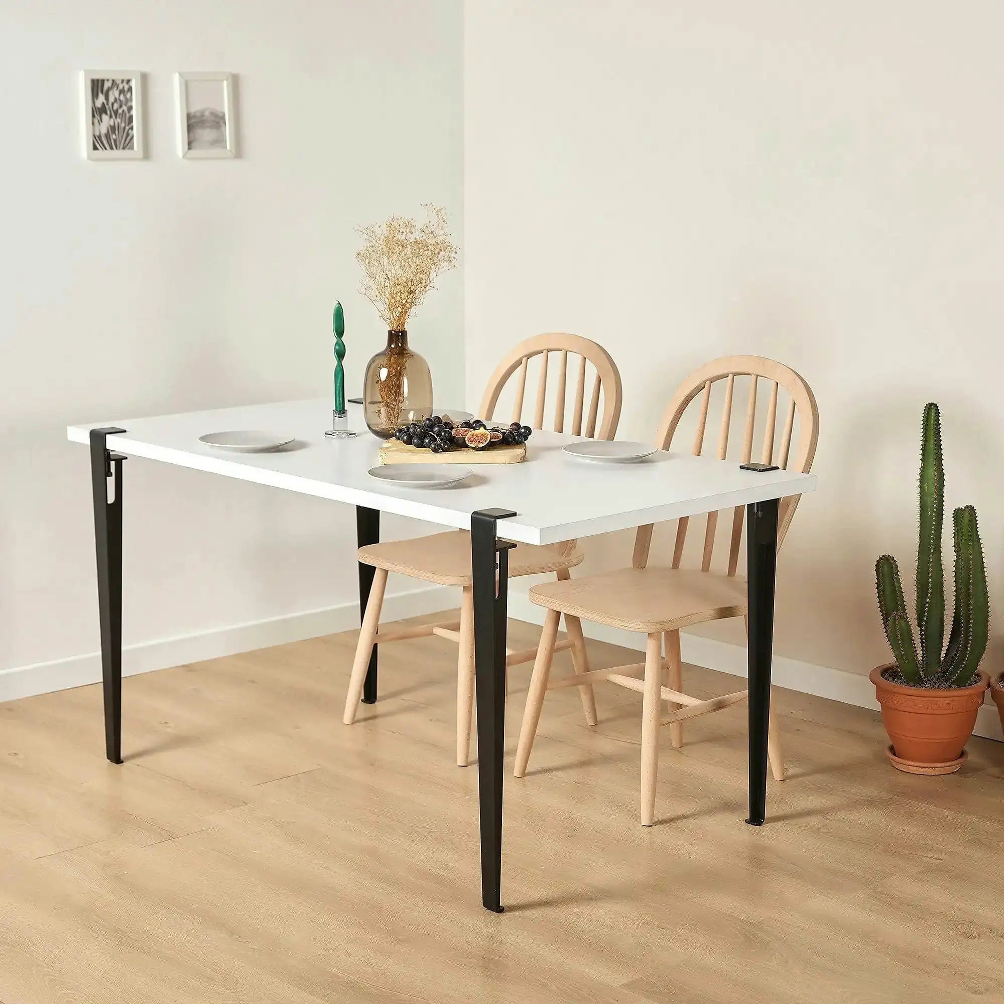 Masa EUROTAS, alb/negru, PAL melaminat, 120x60x75 cm