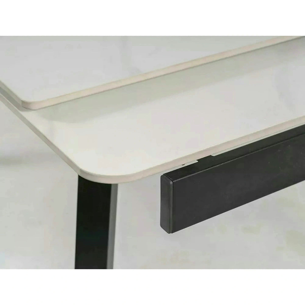 Masa extensibila JOHN, crem cu efect de marmura/negru mat, ceramica/metal, 120/180x85x76 cm