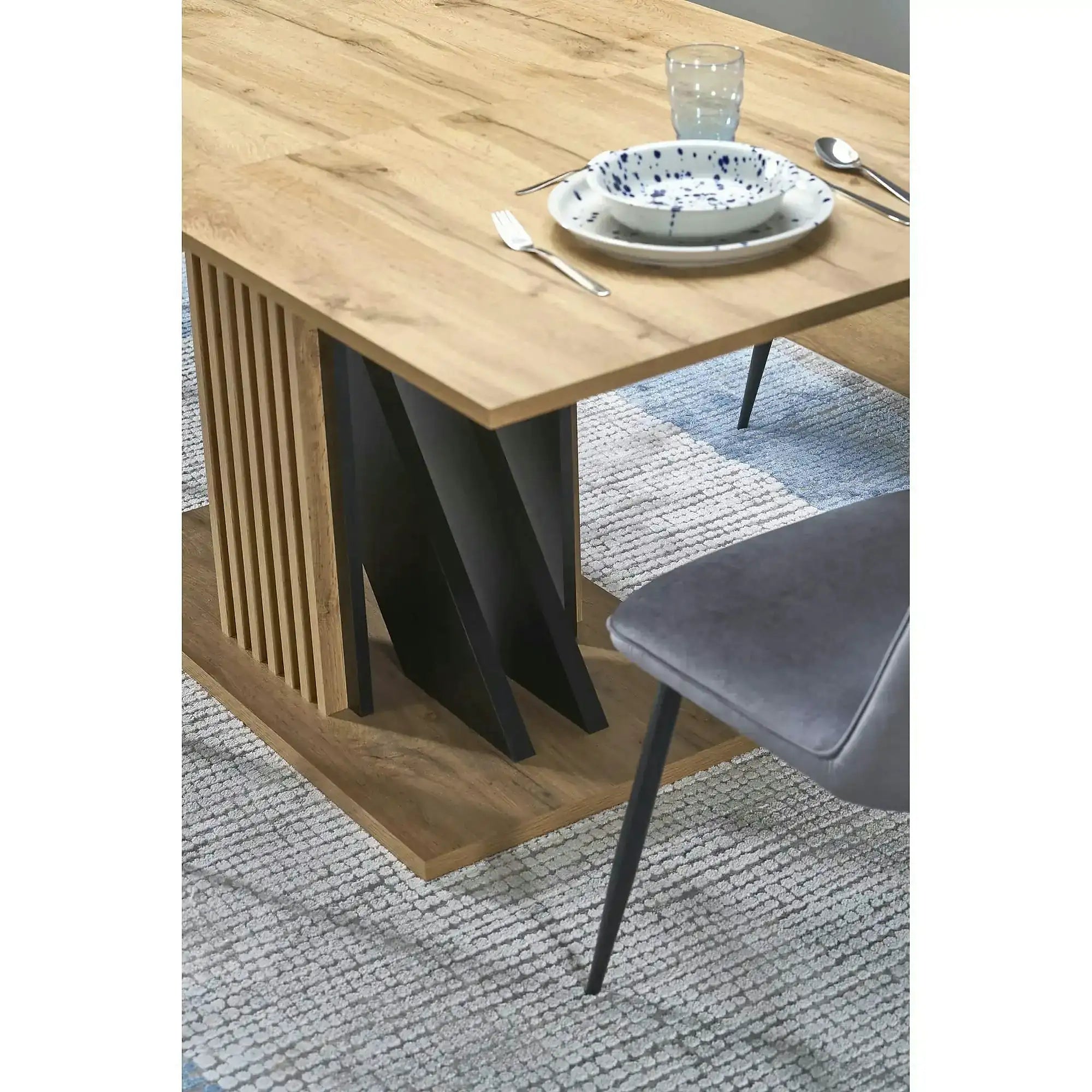 Masa living moderna FABIANO, stejar/negru, PAL laminat, 130/175x85x76 cm