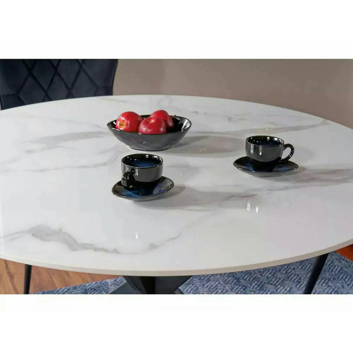 Masa TALIA, alb cu efect de marmura/negru mat, ceramica/metal, 120x120x76 cm