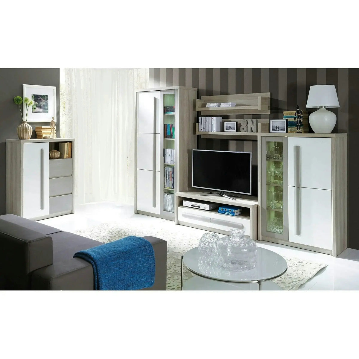 Mobilier living ROMA A + comoda ROMA 8, stejar ferrara/alb, PAL laminat, cu iluminare LED, 6 piese