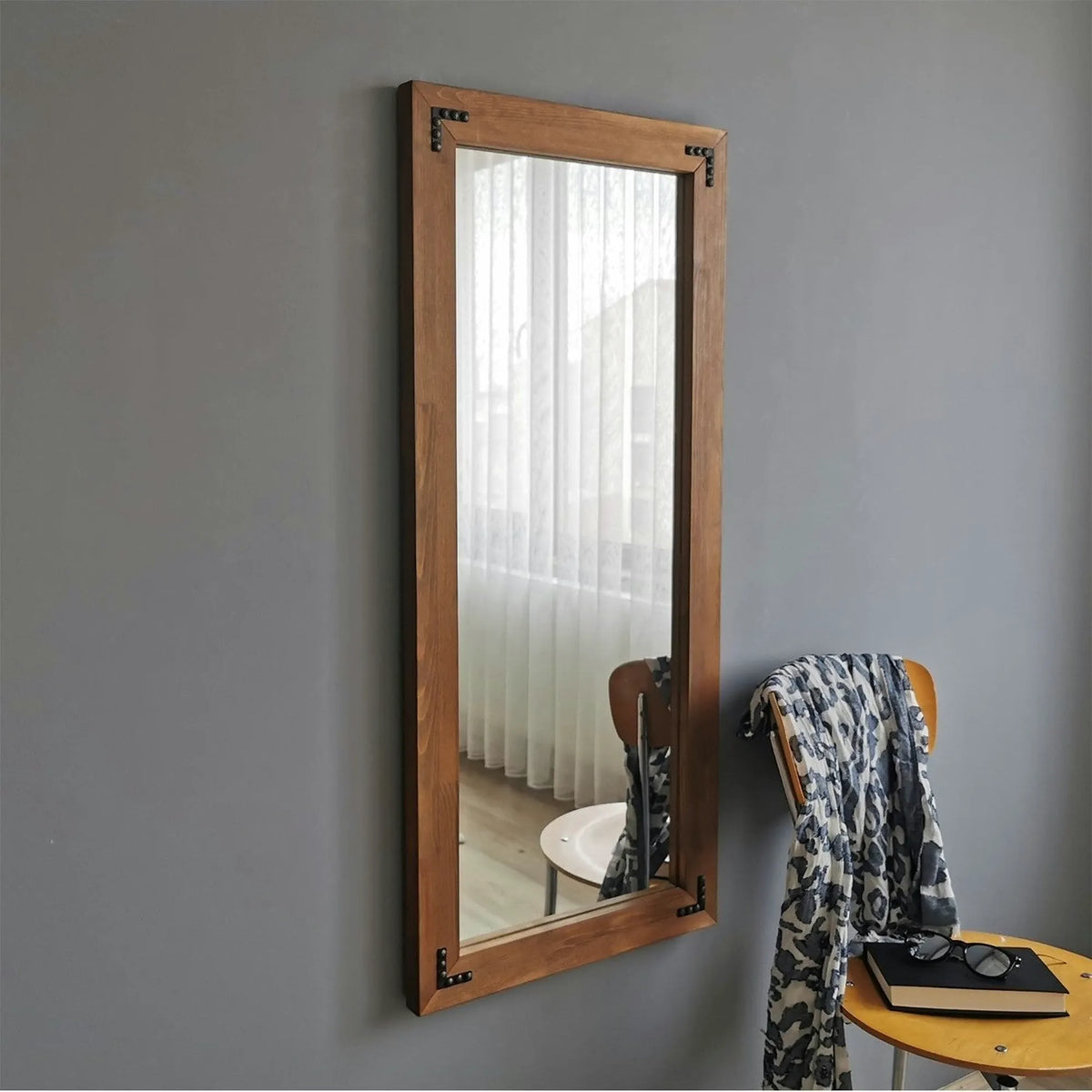 Oglinda 50110CV, nuc, lemn, 50x110 cm