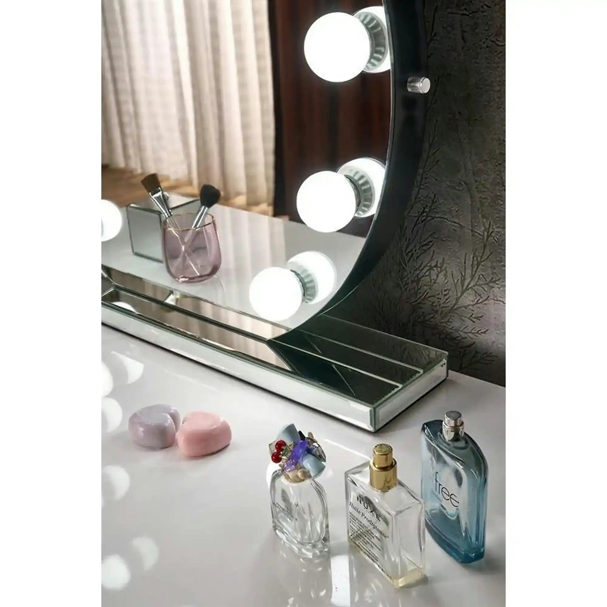 Oglinda TORANO, argintiu, cu iluminare LED, 70x70 cm