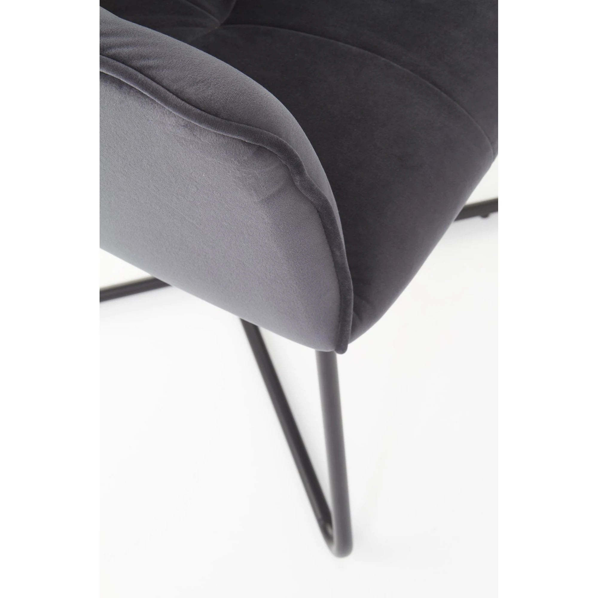 Scaun tapitat K377, gri inchis/negru, stofa catifelata/metal, 60x62x81 cm