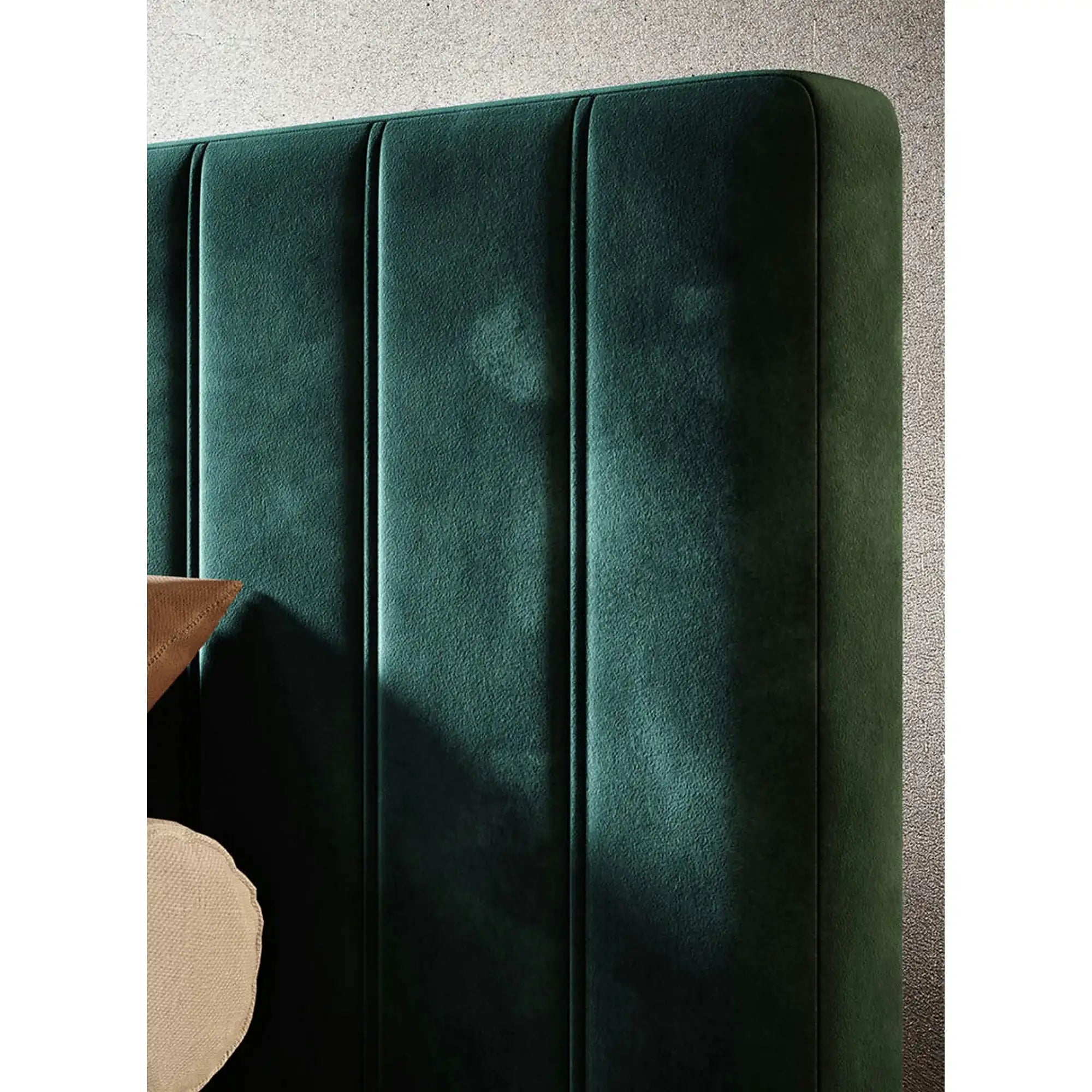 Pat MAGGIE SR 180x200, personalizabil, cu suport saltea si sistem de reglare