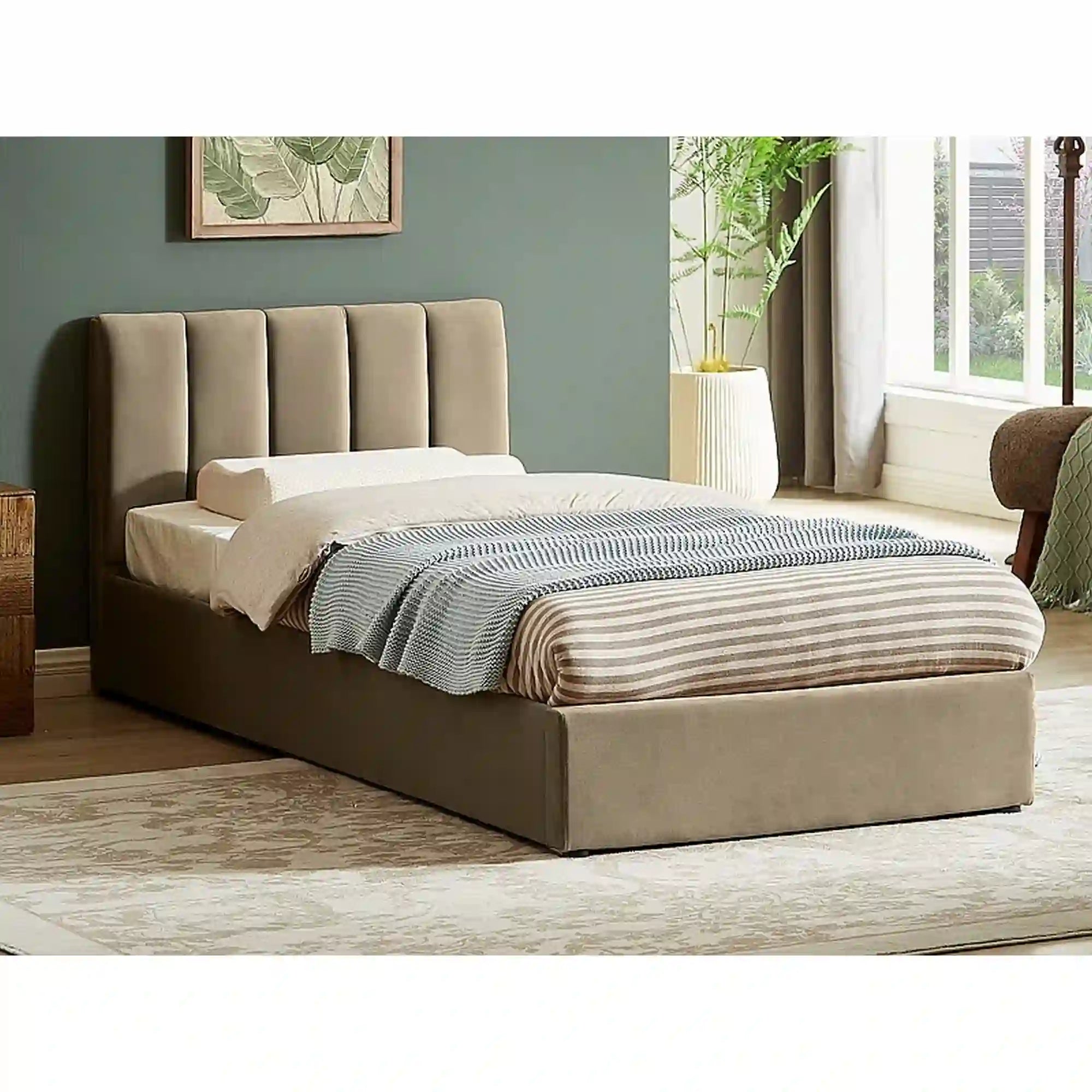 Pat MONTREAL 90x200, stofa catifelata bej - Bluvel 28, cu somiera si spatiu depozitare