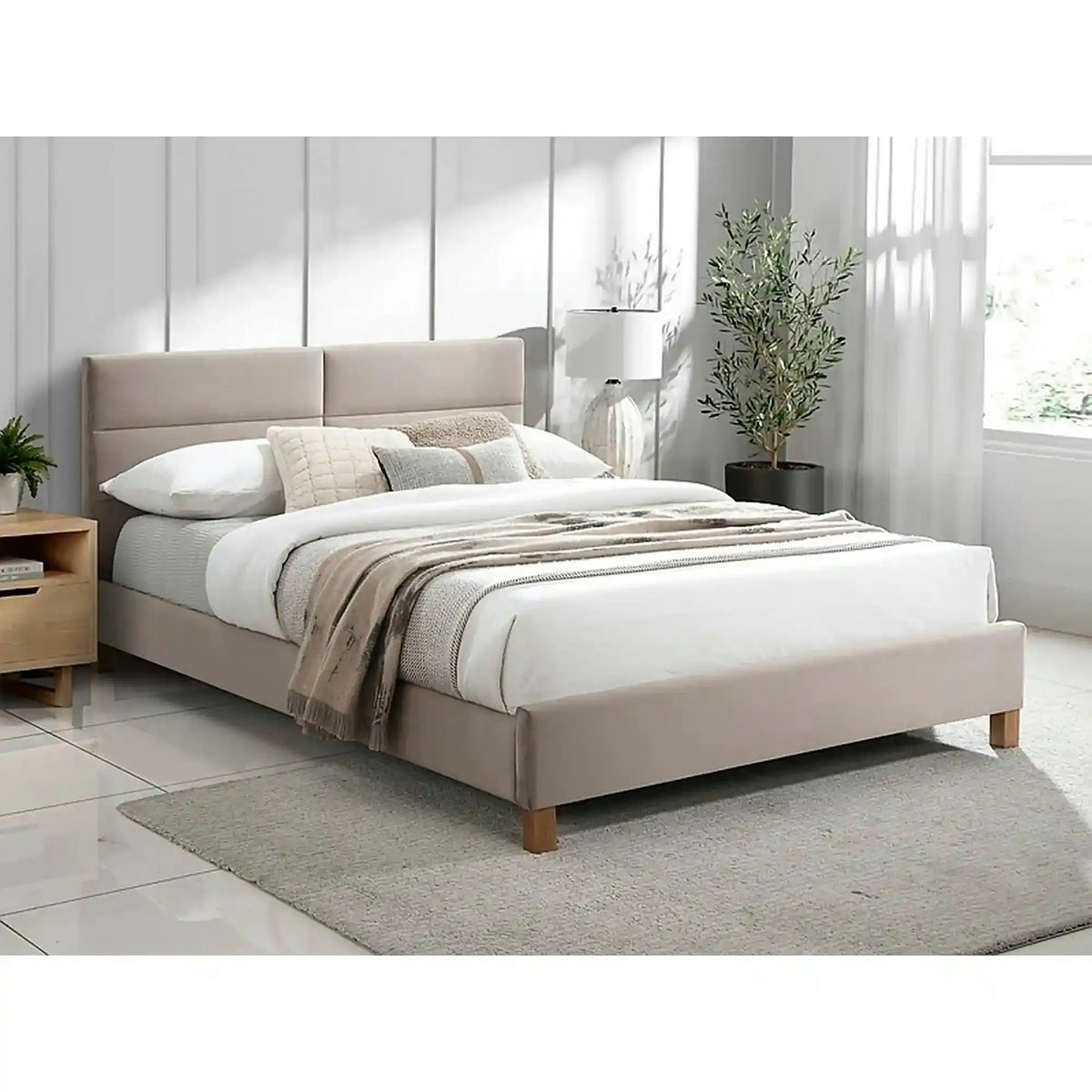 Pat o persoana tapitat SIERRA 120x200, stofa catifelata bej - Bluvel 28, somiera inclusa