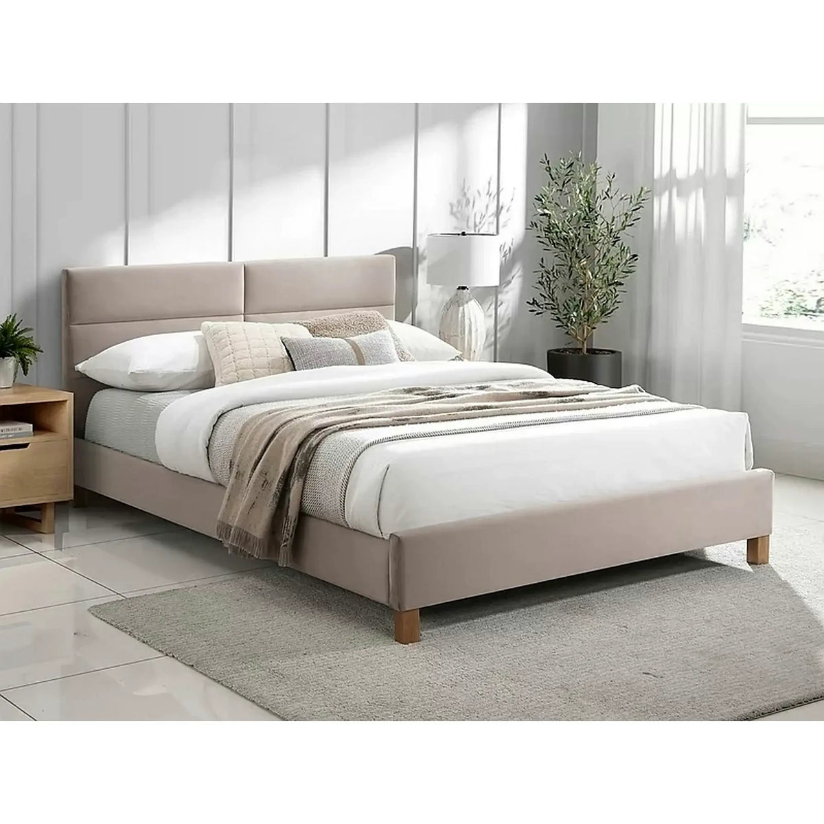 Pat tapitat lemn SIERRA 140x200, stofa catifelata, bej - Bluvel 28, somiera inclusa