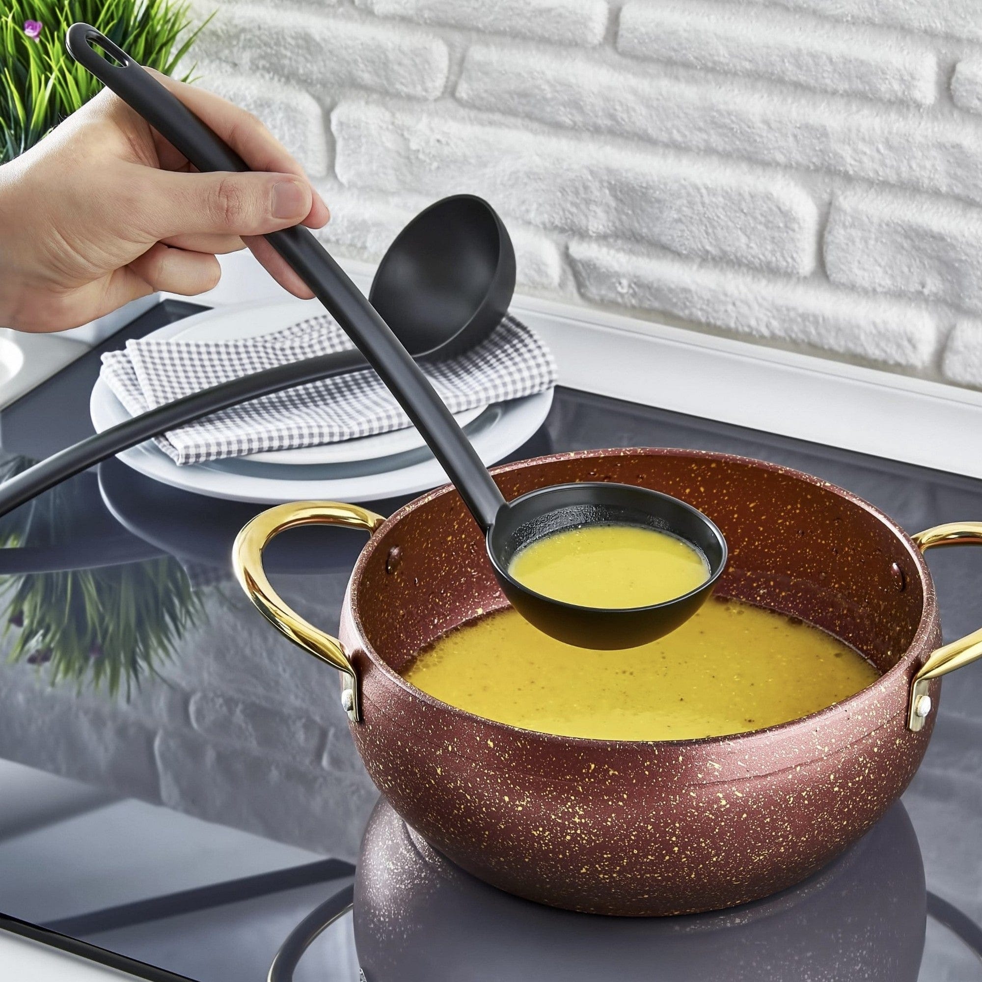 Polonic DAVET 7, negru, plastic, 4x26 cm