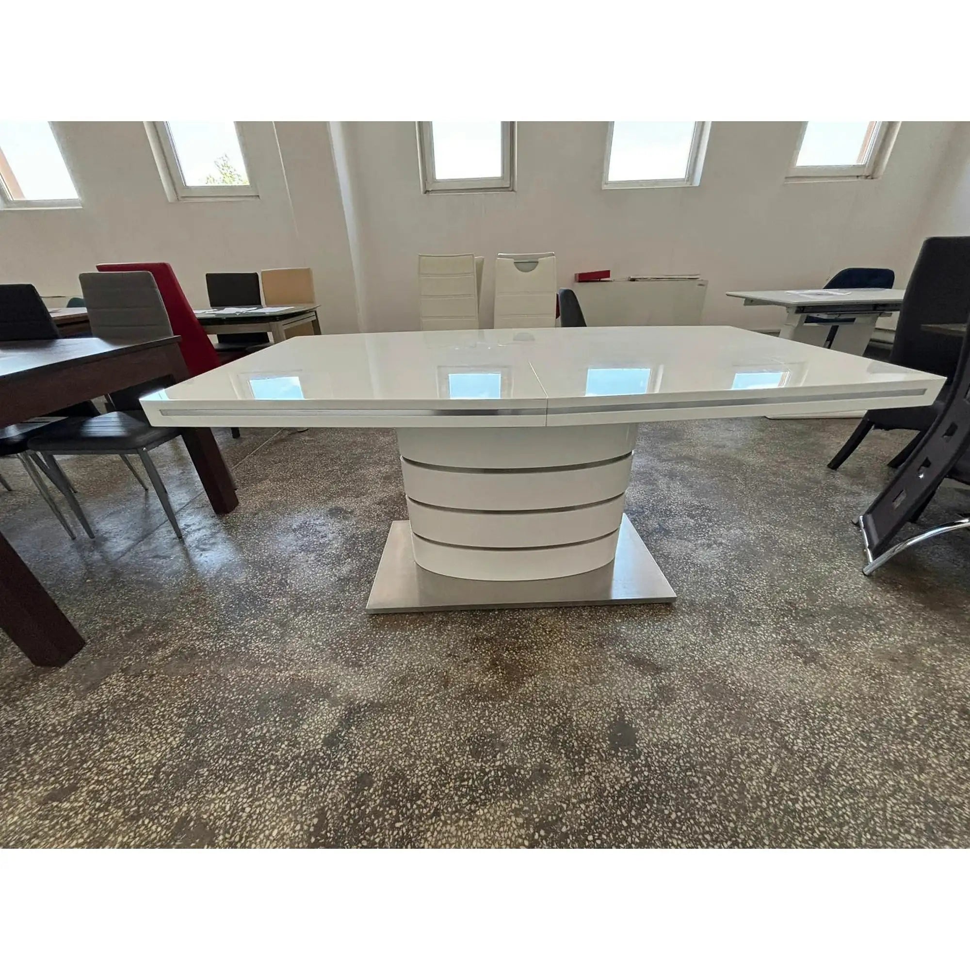 PRODUS RESIGILAT - Masa extensibila FANO, alb lucios, 180/240x100x77 cm