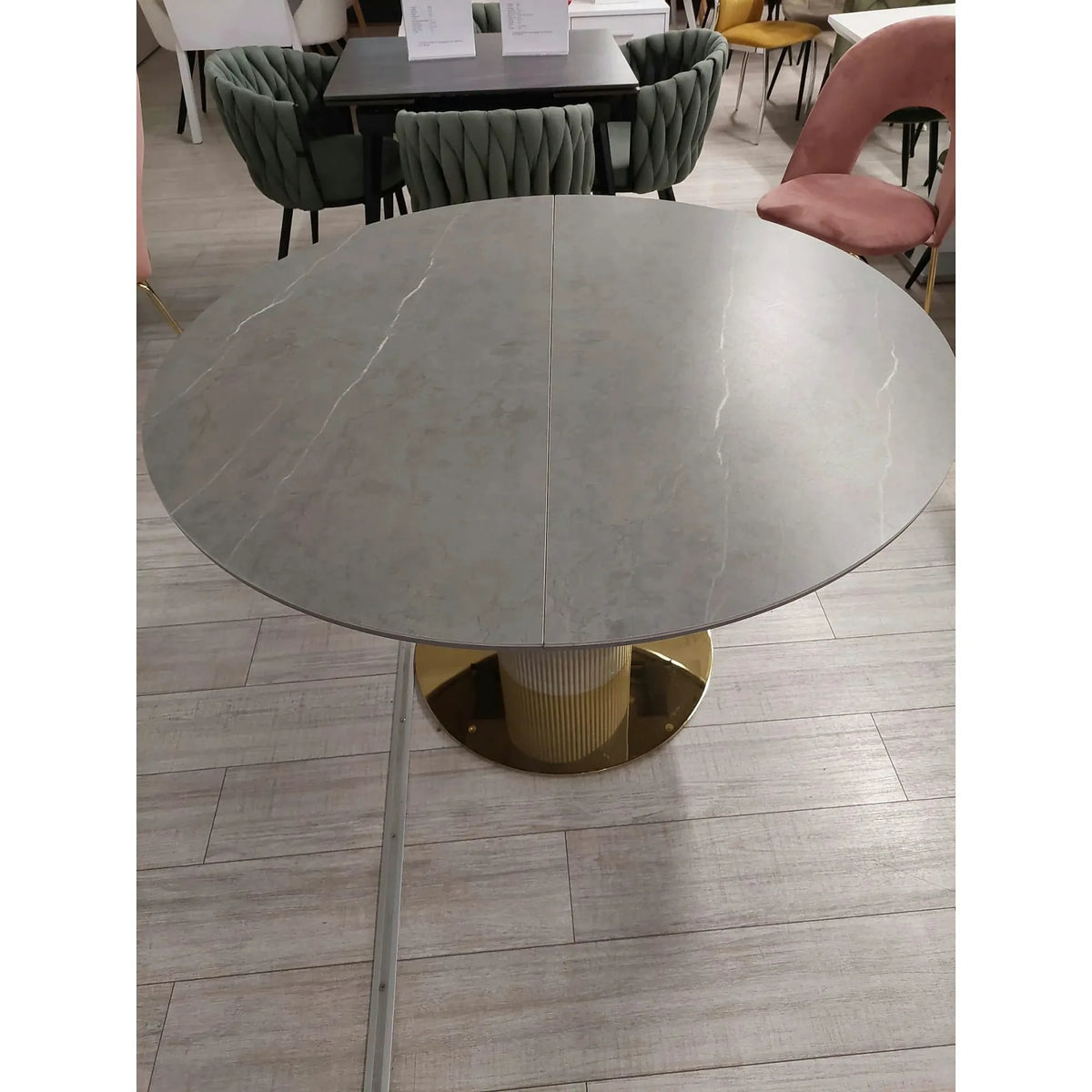 PRODUS RESIGILAT - Masa MUSCAT, gri cu efect marmura/auriu, 120/160x120x76 cm