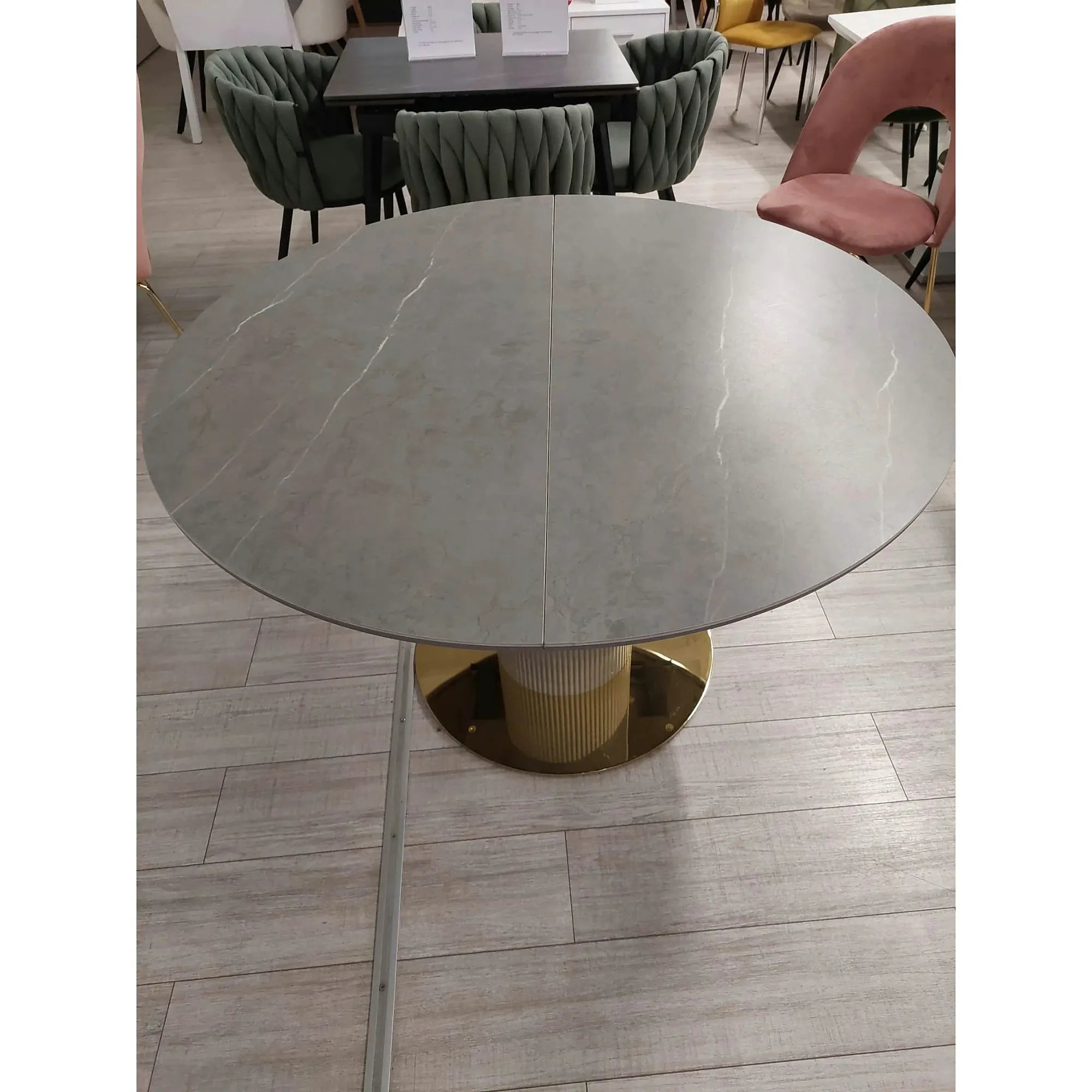 PRODUS RESIGILAT - Masa MUSCAT, gri cu efect marmura/auriu, 120/160x120x76 cm