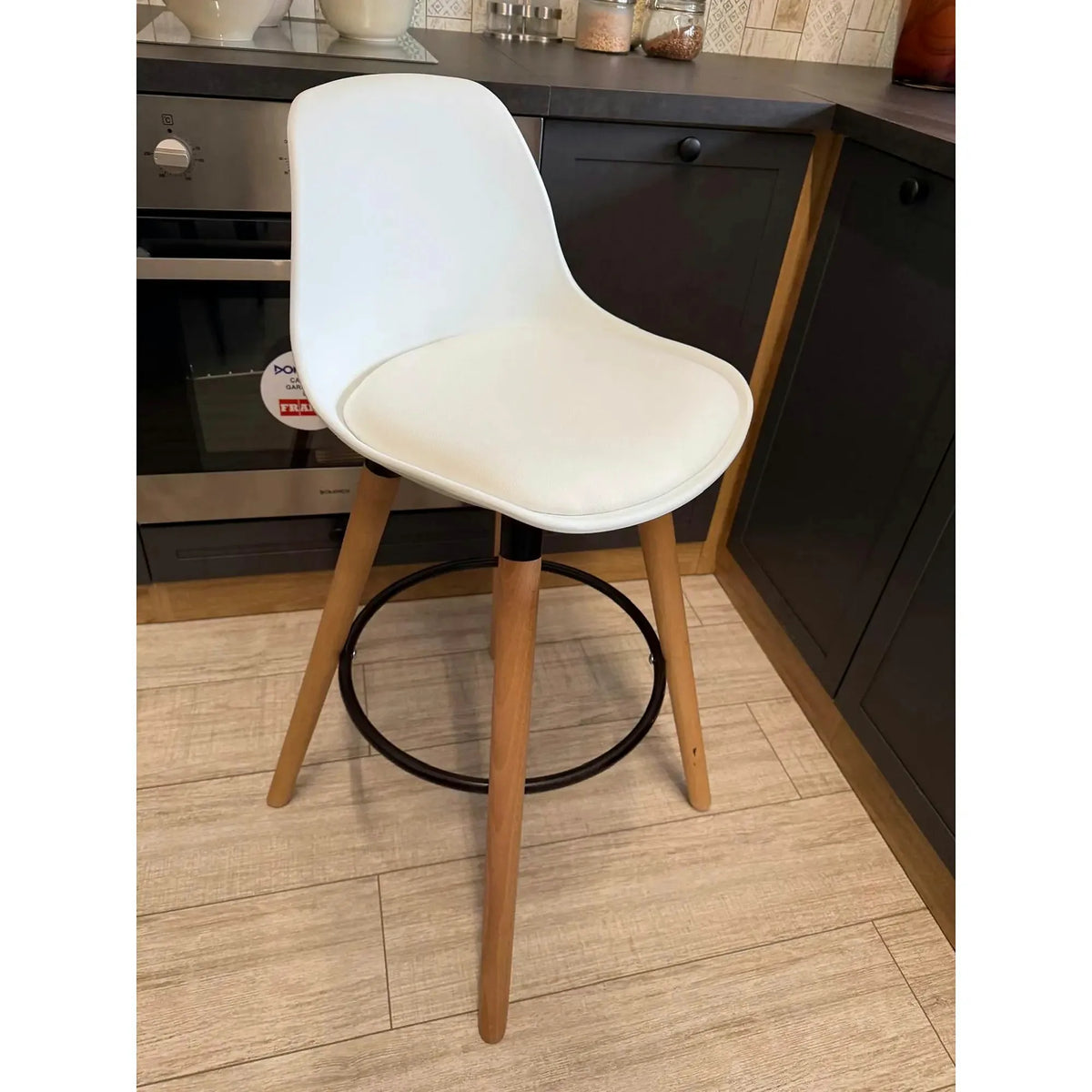 PRODUS RESIGILAT - Scaun bar EVANS, alb/fag, piele ecologica/lemn, 38x45x91 cm
