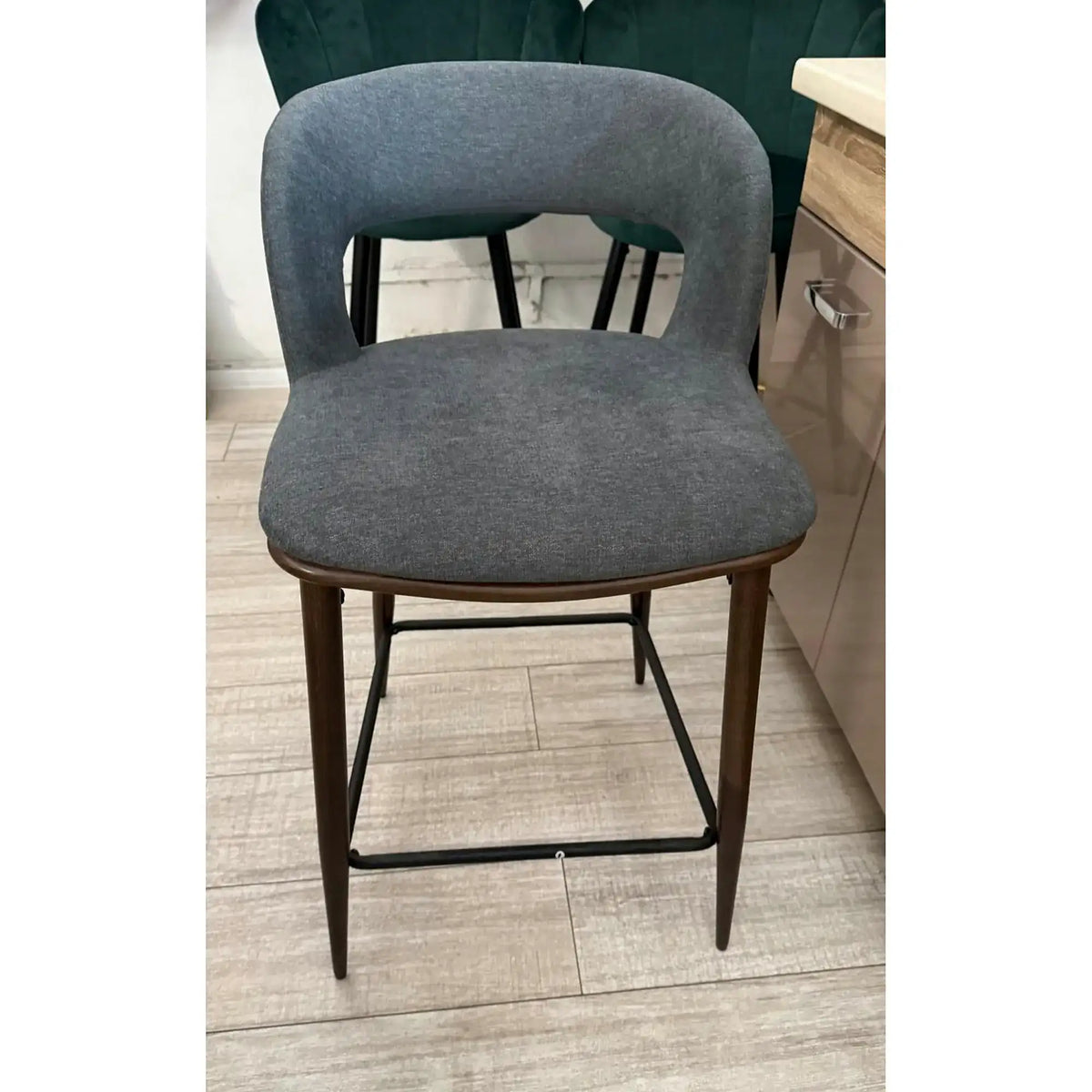 PRODUS RESIGILAT - Scaun bar H114, gri/nuc, stofa clasica/otel, 48x52x92 cm