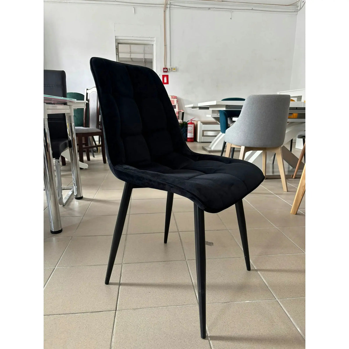 PRODUS RESIGILAT - Scaun CHIC, negru, stofa catifelata/metal, 50x58x88 cm