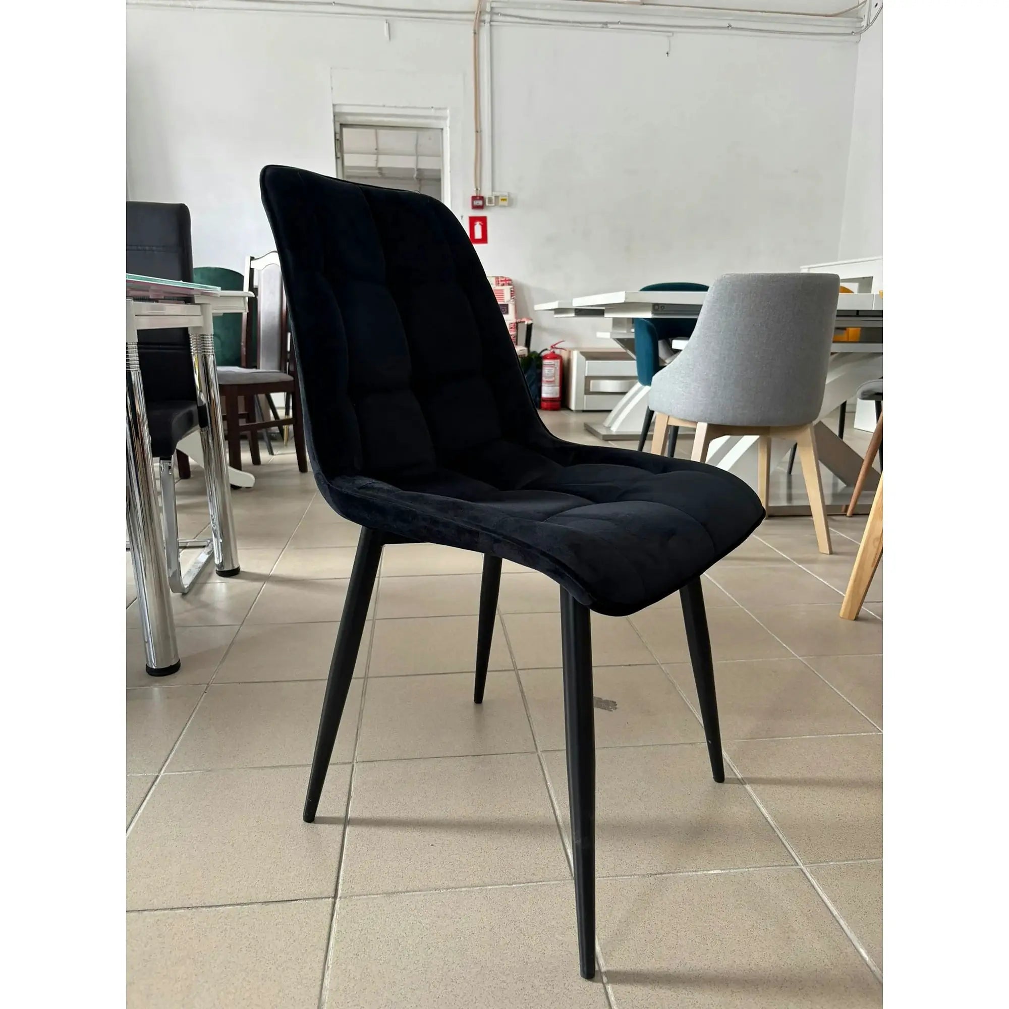 PRODUS RESIGILAT - Scaun CHIC, negru, stofa catifelata/metal, 50x58x88 cm