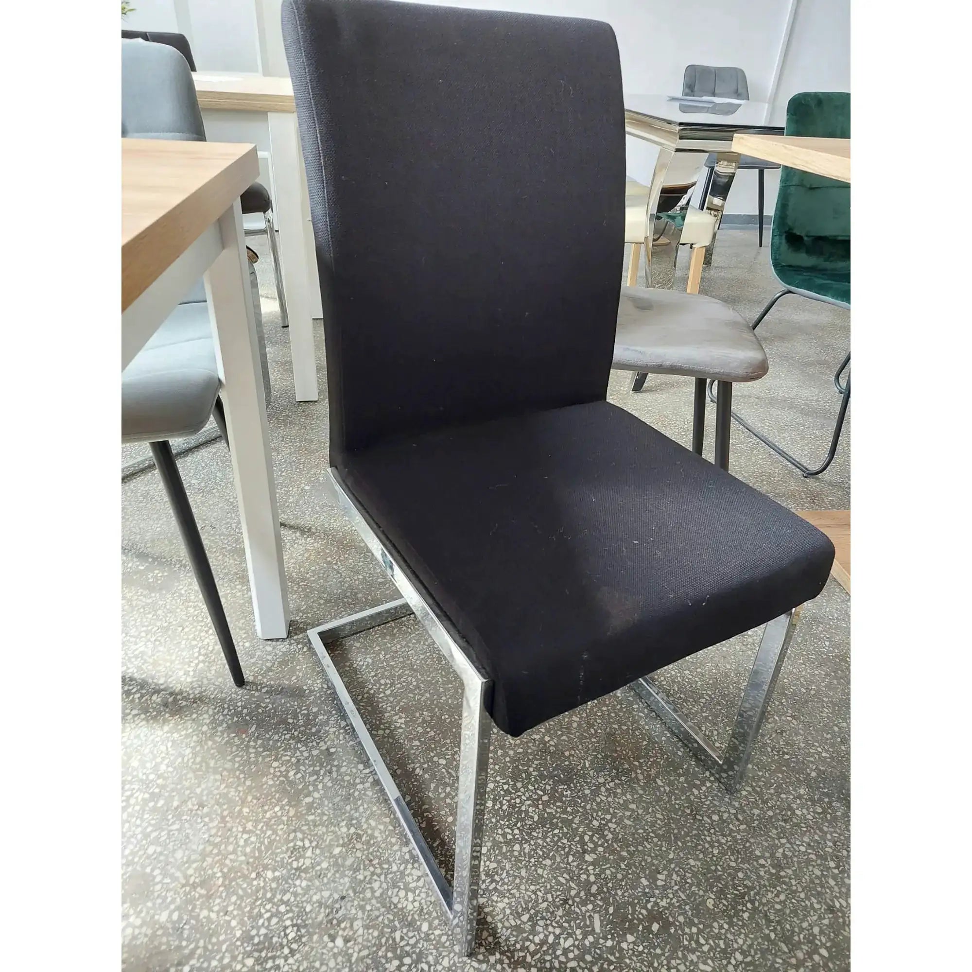 PRODUS RESIGILAT - Scaun GOTTI, negru/crom, stofa clasica/metal, 44x55x94 cm