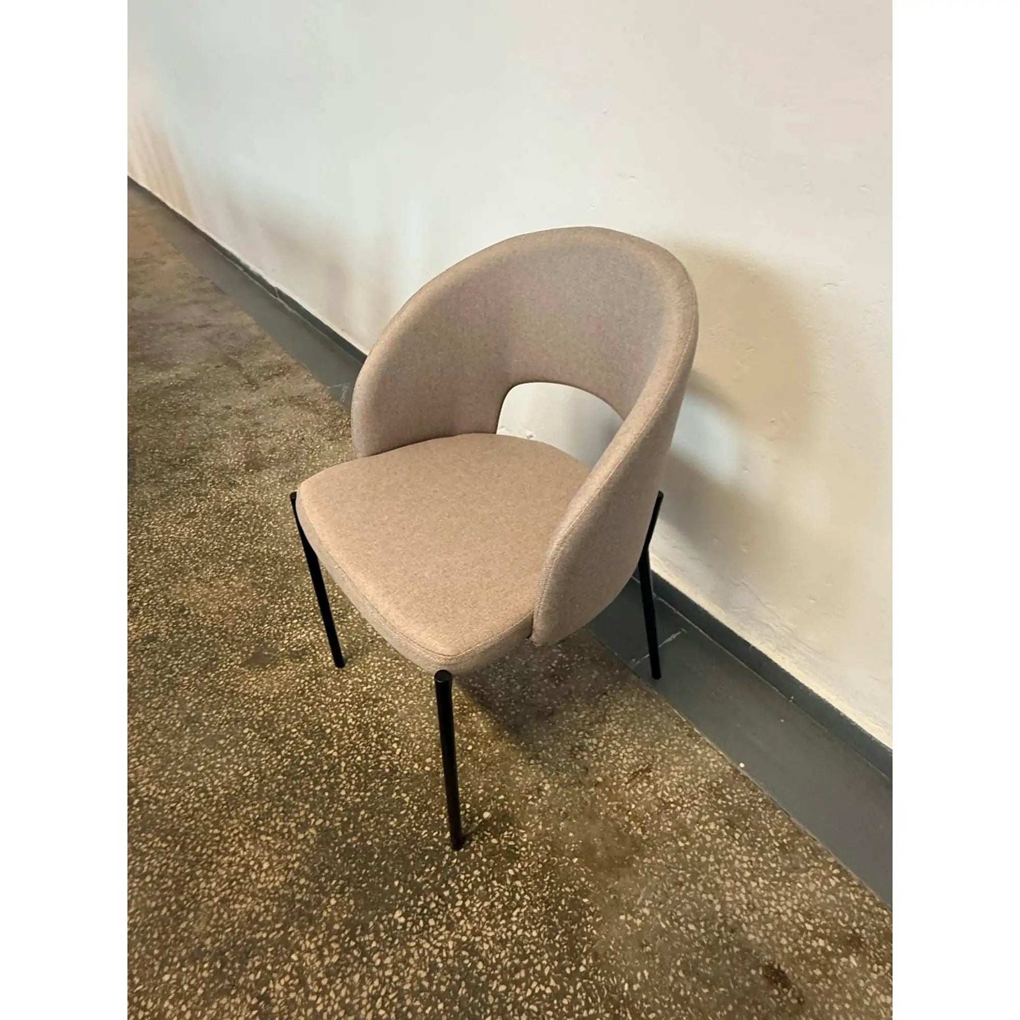 PRODUS RESIGILAT - Scaun K373, bej/negru, stofa clasica/metal, 51x57x77 cm