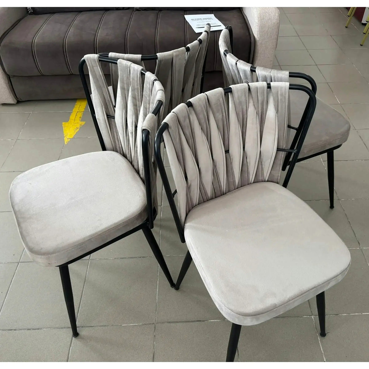 PRODUS RESIGILAT - Set 4 scaune KUSAKLI, bej/negru, stofa catifelata/metal, 43x43x82 cm