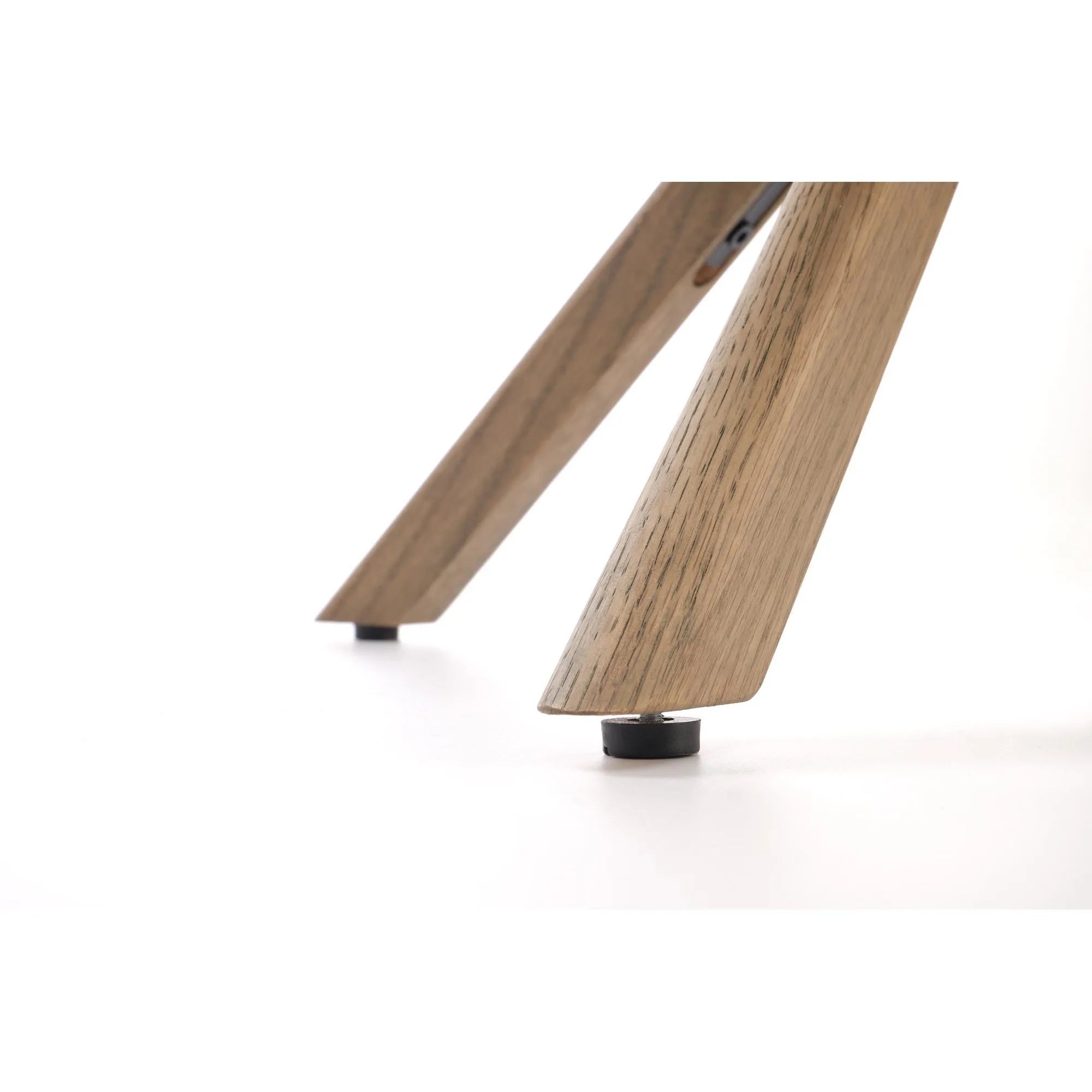Scaun K585, bej inchis/nuc, stofa clasica/lemn, 63x64x93 cm