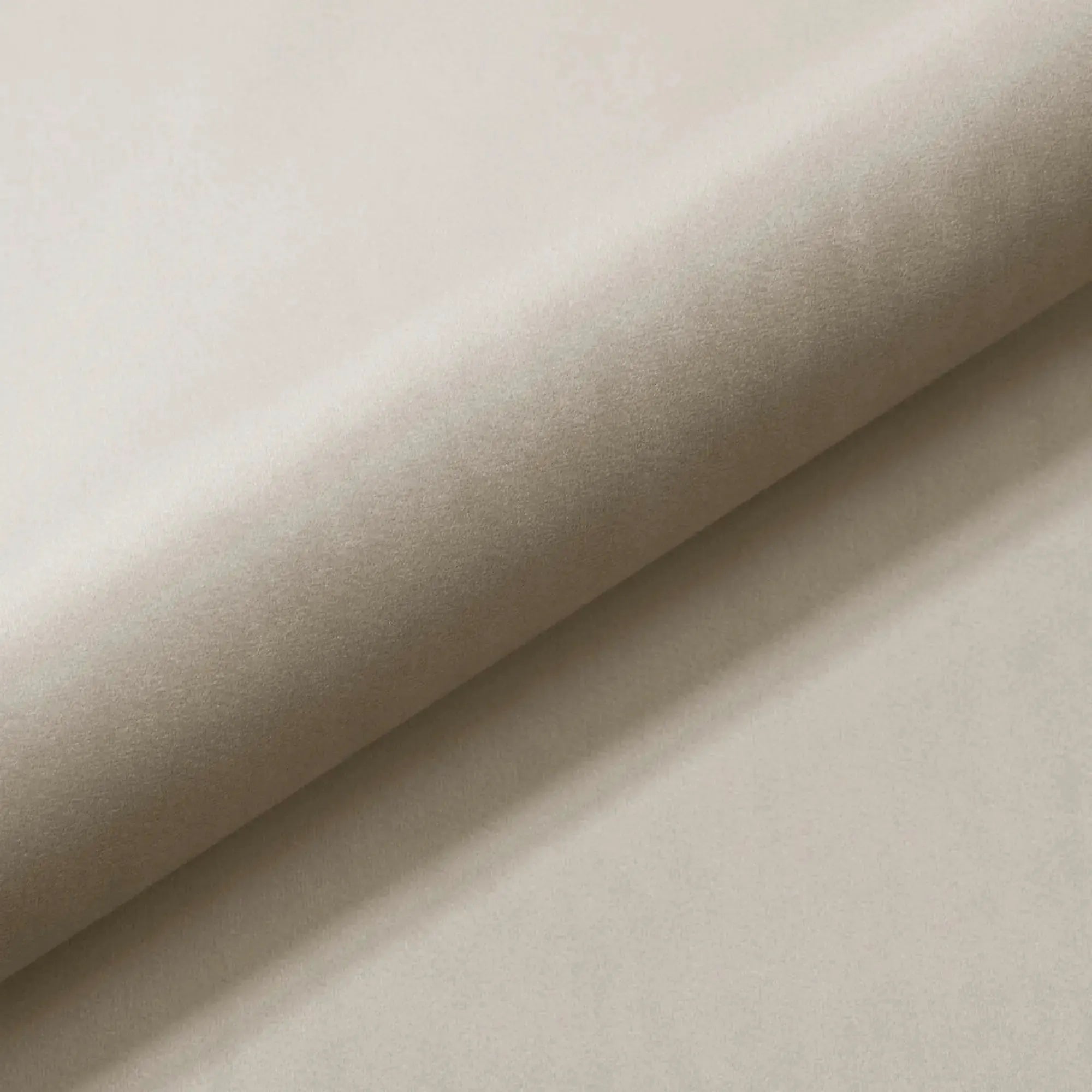 Pat boxspring MINOLA 140x200, stofa catifelata crem - Riviera 21, cu saltele, topper si 2 lazi pentru depozitare