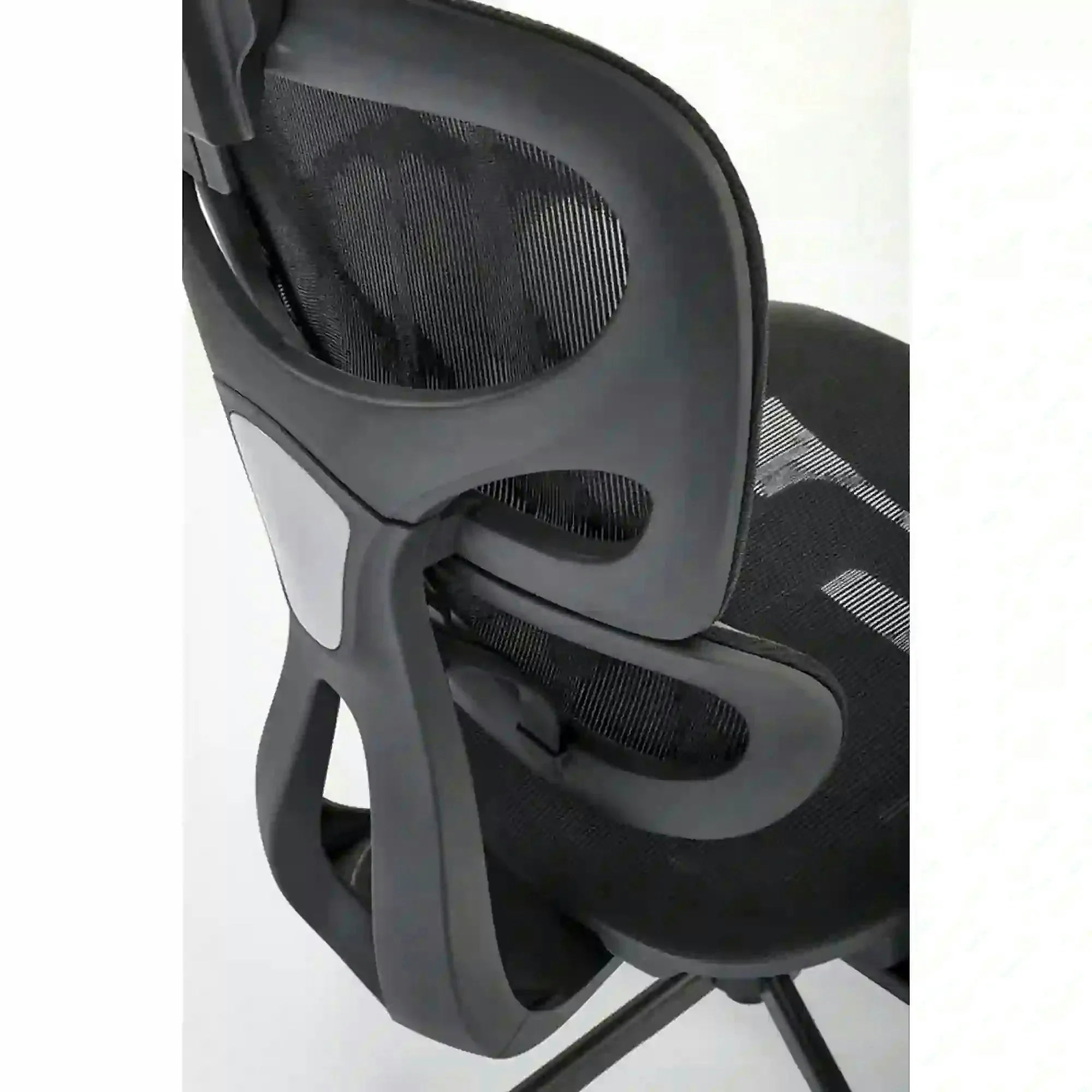 Scaun birou GOTARD, negru, stofa clasica, tetiera/cotiere reglabile, 71x75x114 cm