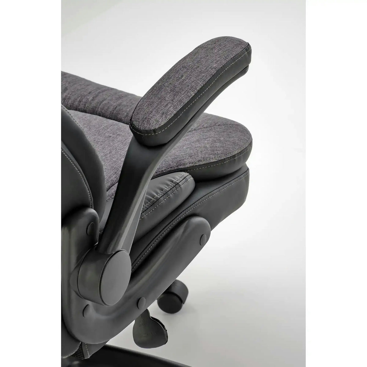 Scaun birou VALERIO, negru/gri, piele ecologica/panza, 67x69x120/128 cm