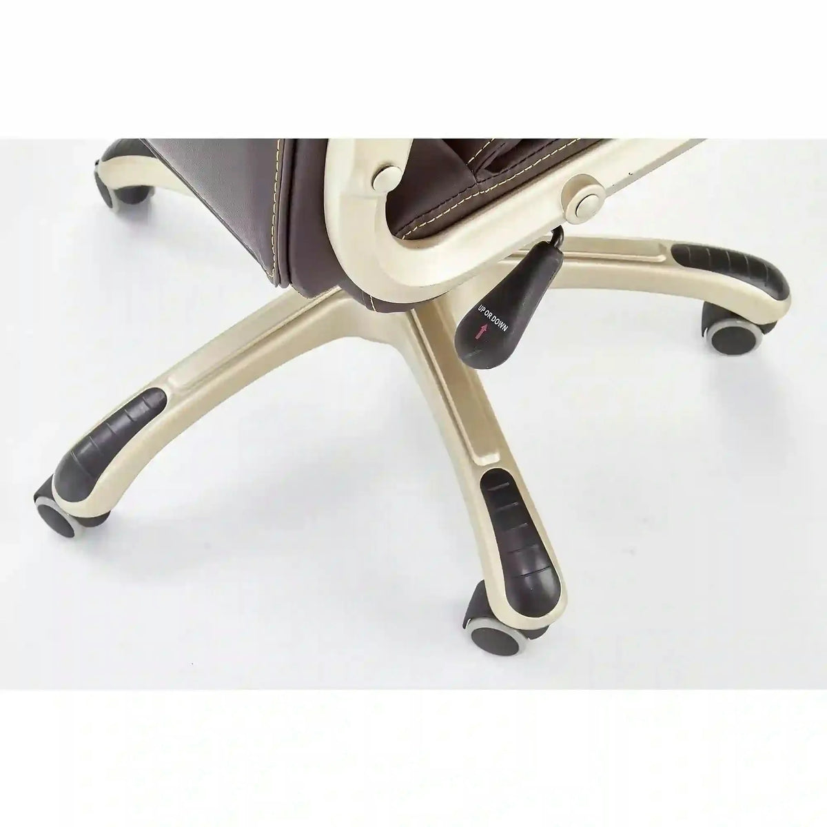 Scaun de birou DESMOND, maro inchis, piele ecologica, 67x70x112/119 cm
