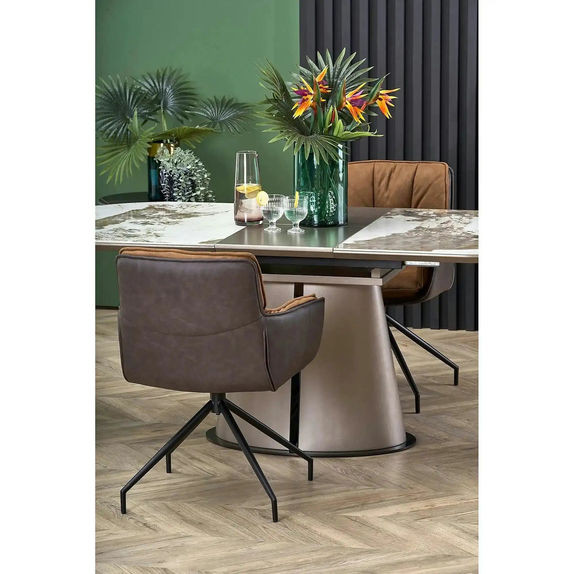 Scaun dining modern K523, maro/negru, stofa/piele ecologica, 61x61x85 cm