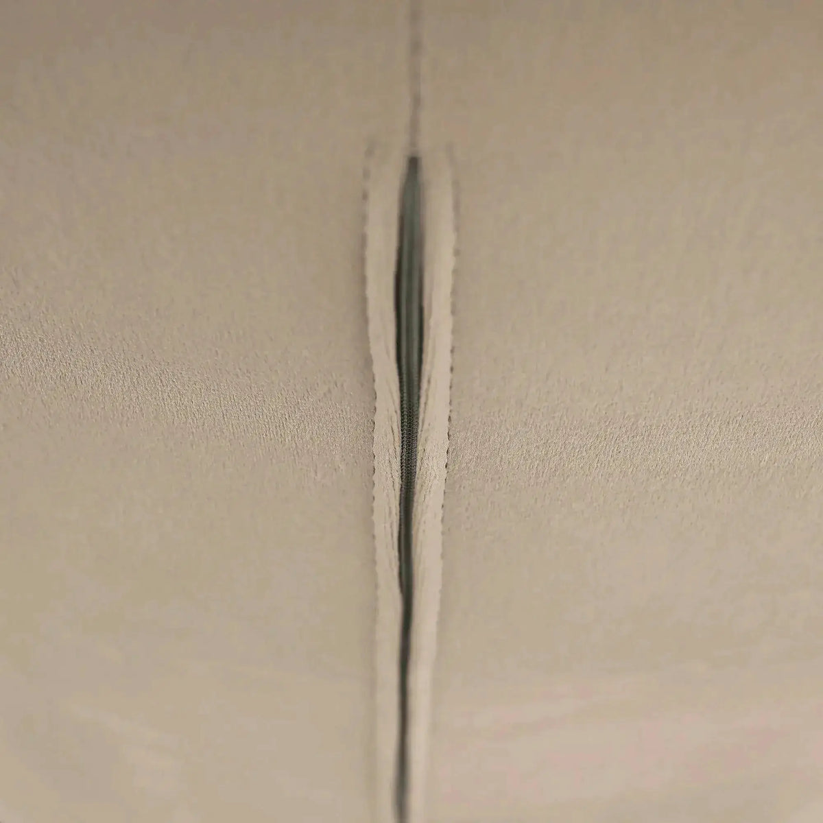 Scaun EPONA, bej/negru, stofa catifelata/metal, 47x45x89 cm