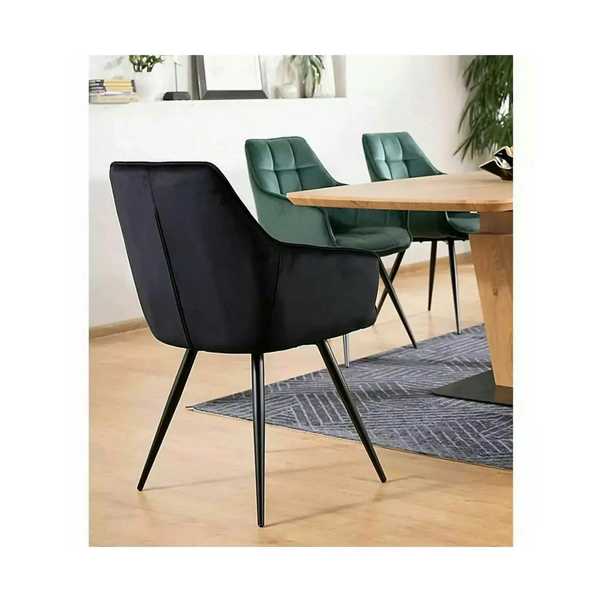 Scaun Lilia, negru, stofa catifelata/metal, 59x45x90 cm