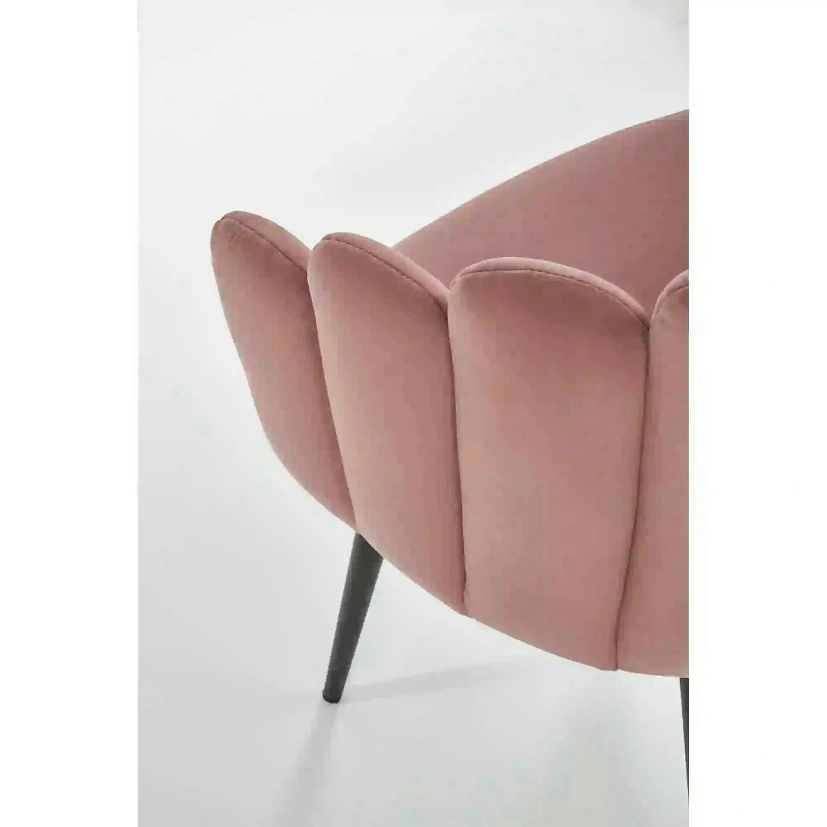 Scaun modern tapitat K410, roz/negru, stofa catifelat/metal, 65x62x85 cm