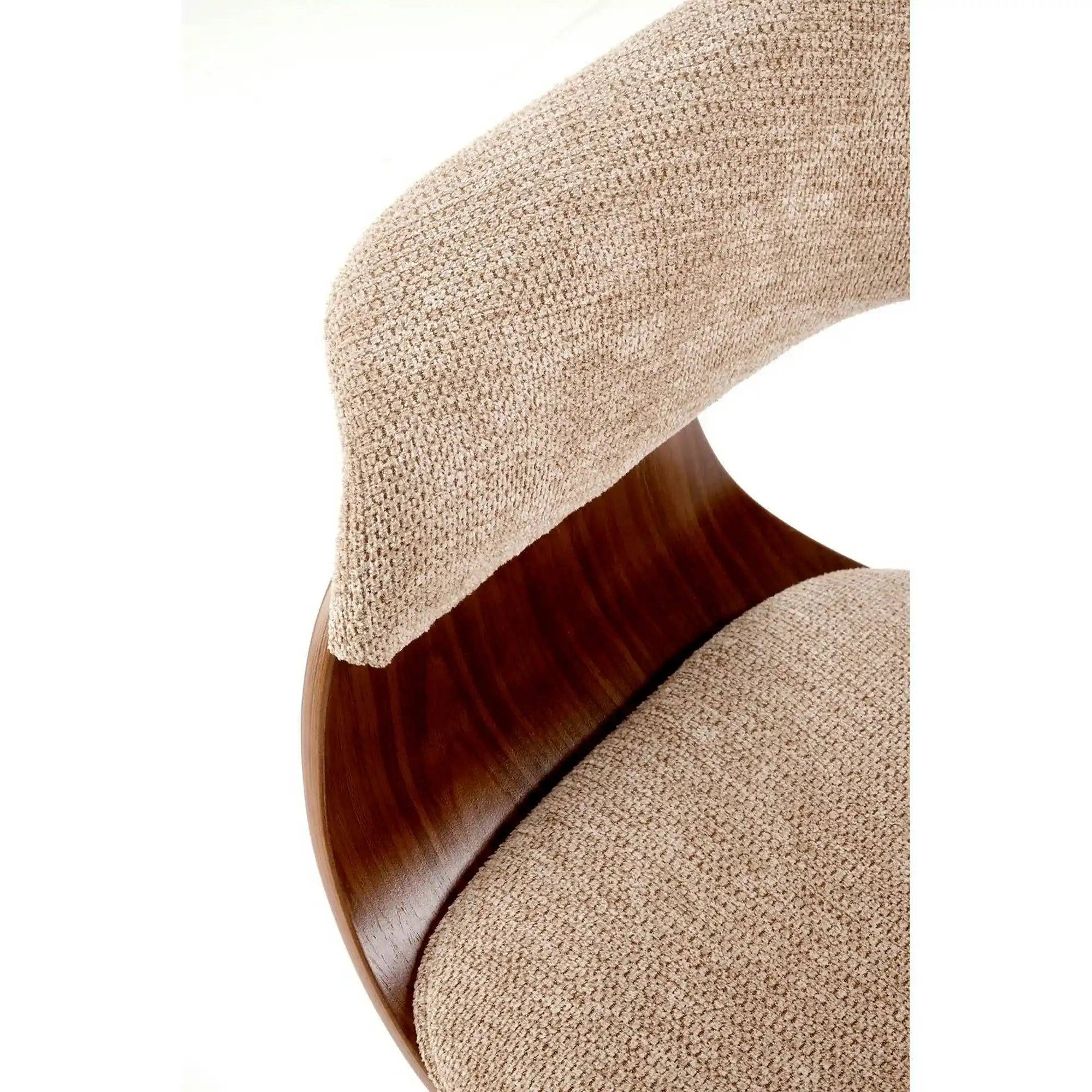 Scaun scandinav tapitat K545, bej/nuc, stofa clasica/placaj, 63x53x83 cm