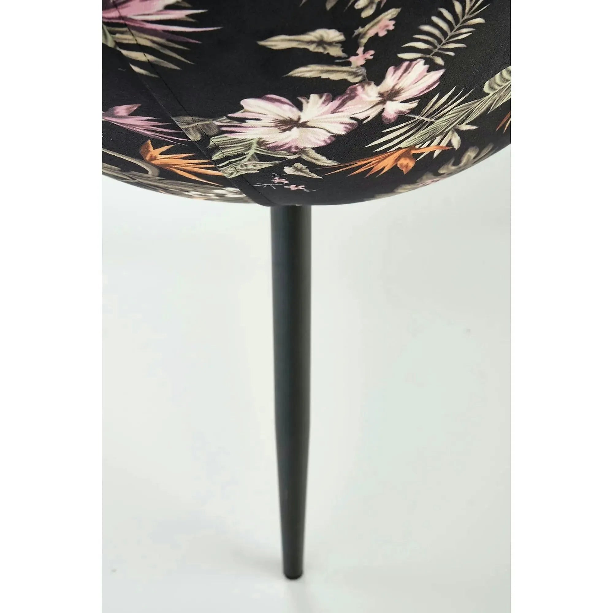 Scaun tapitat K506, negru, cu imprimeu floral, stofa catifelata, 55x60x82 cm