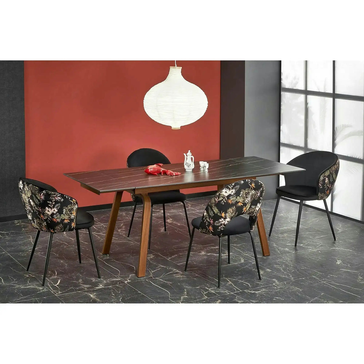 Scaun tapitat K506, negru, cu imprimeu floral, stofa catifelata, 55x60x82 cm