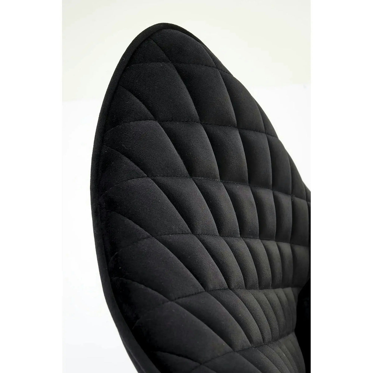 Scaun tapitat K520, negru, stofa catifelata, rotativ, 45x63x80 cm