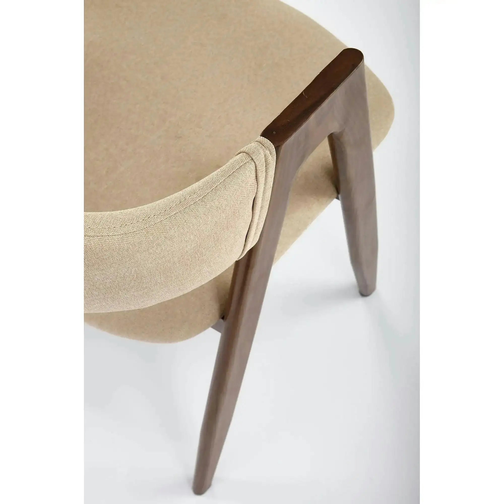 Scaun tapitat modern K344, bej/nuc, stofa clasica/metal, 51x57x82 cm