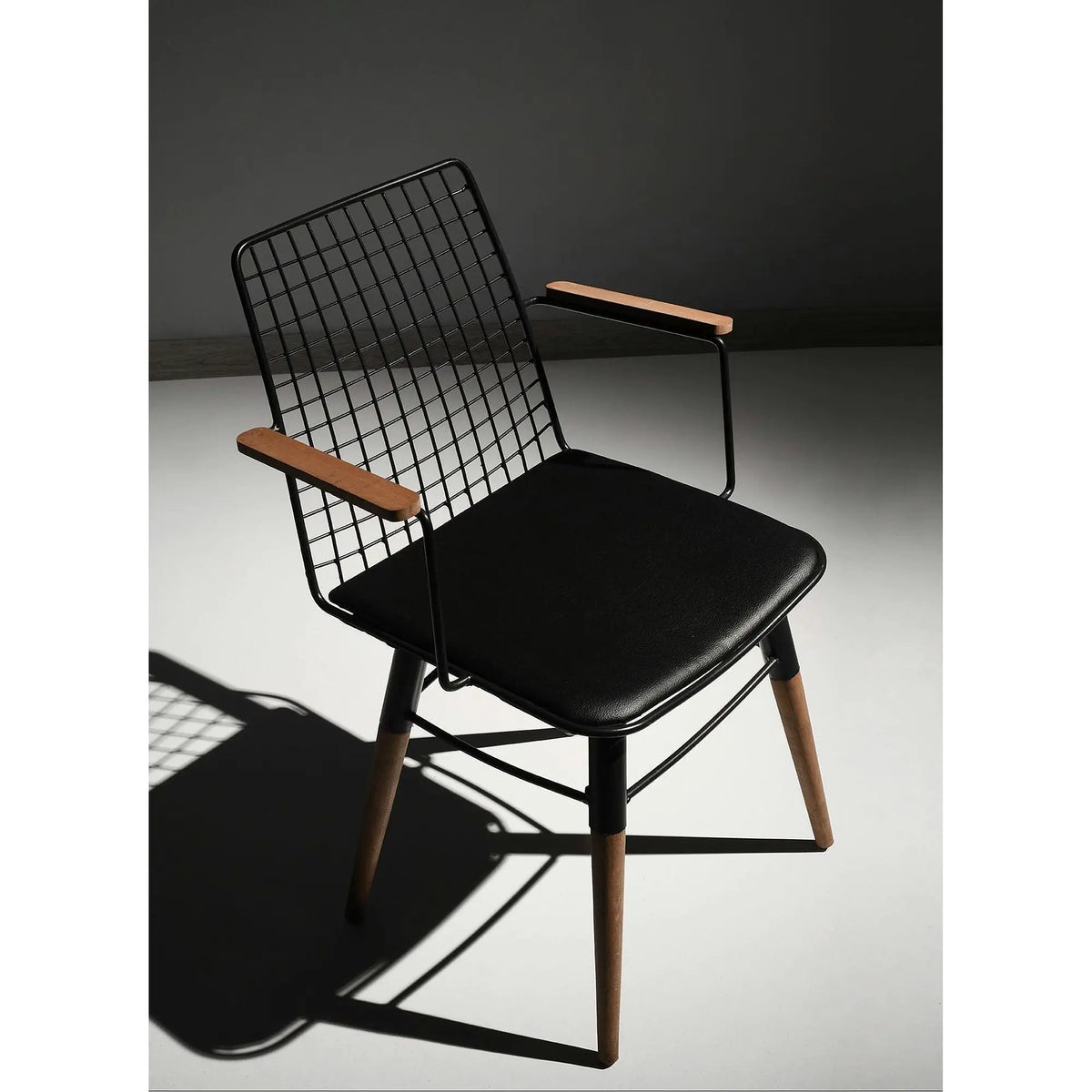 Set 2 scaune TREND 961, negru/nuc, piele ecologica/metal, 43x39x82 cm