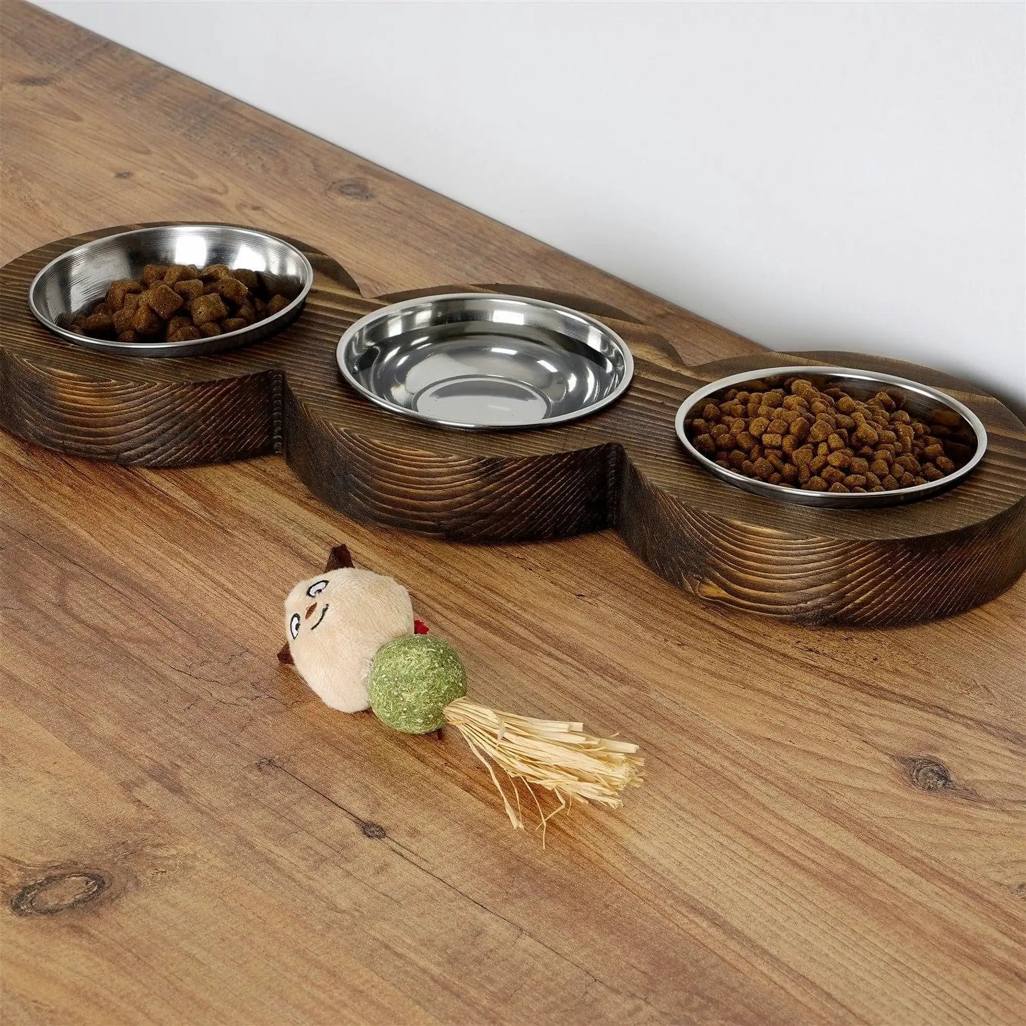 Set 3 boluri pentru hrana animale PET010, nuc/crom, lemn/metal, 17x48x4 cm