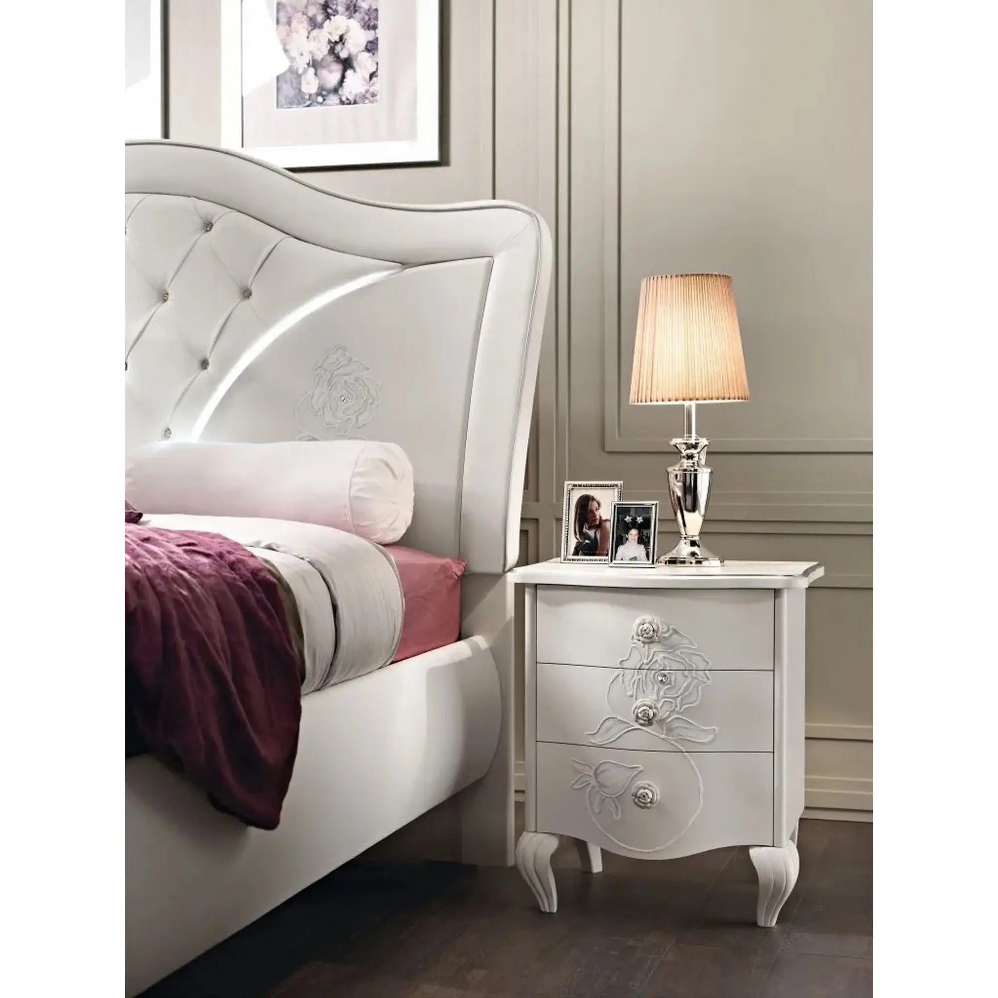 Set dormitor BRIGITTE, alb, cadru pat 160x200 cm, dressing, 2 noptiere, comoda si oglinda