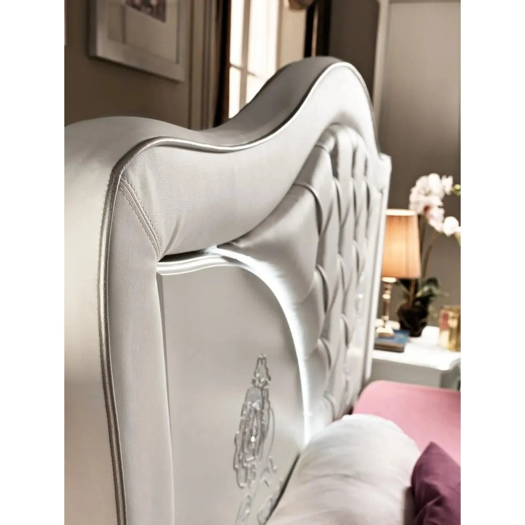 Set dormitor BRIGITTE, alb, cadru pat 160x200 cm, dressing, 2 noptiere, comoda si oglinda