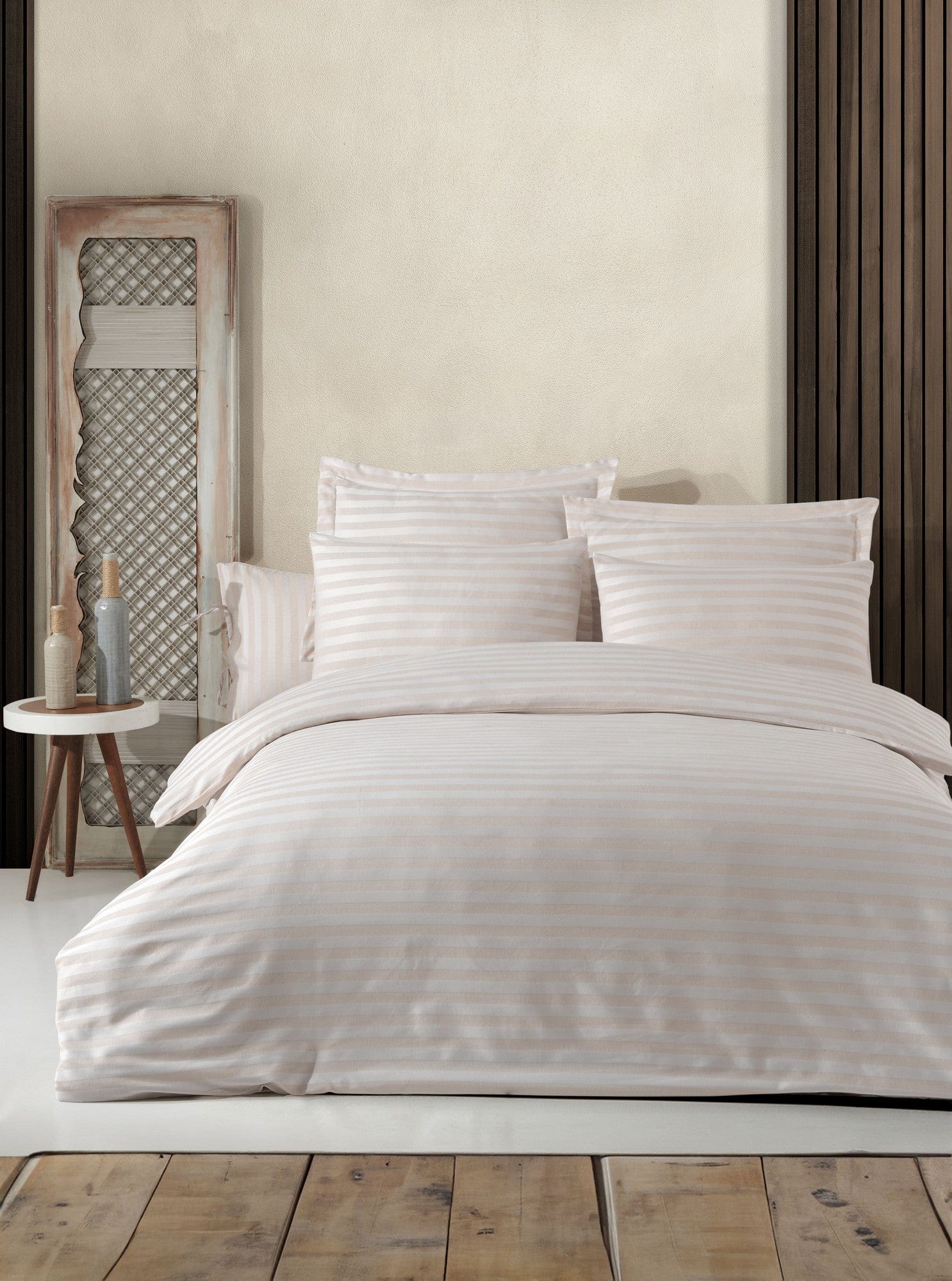 Set lenjerie pat 162ELR4133, bej, bumbac/poliester, 200x220 cm, cu cearceaf pilota si 2 fete de perna