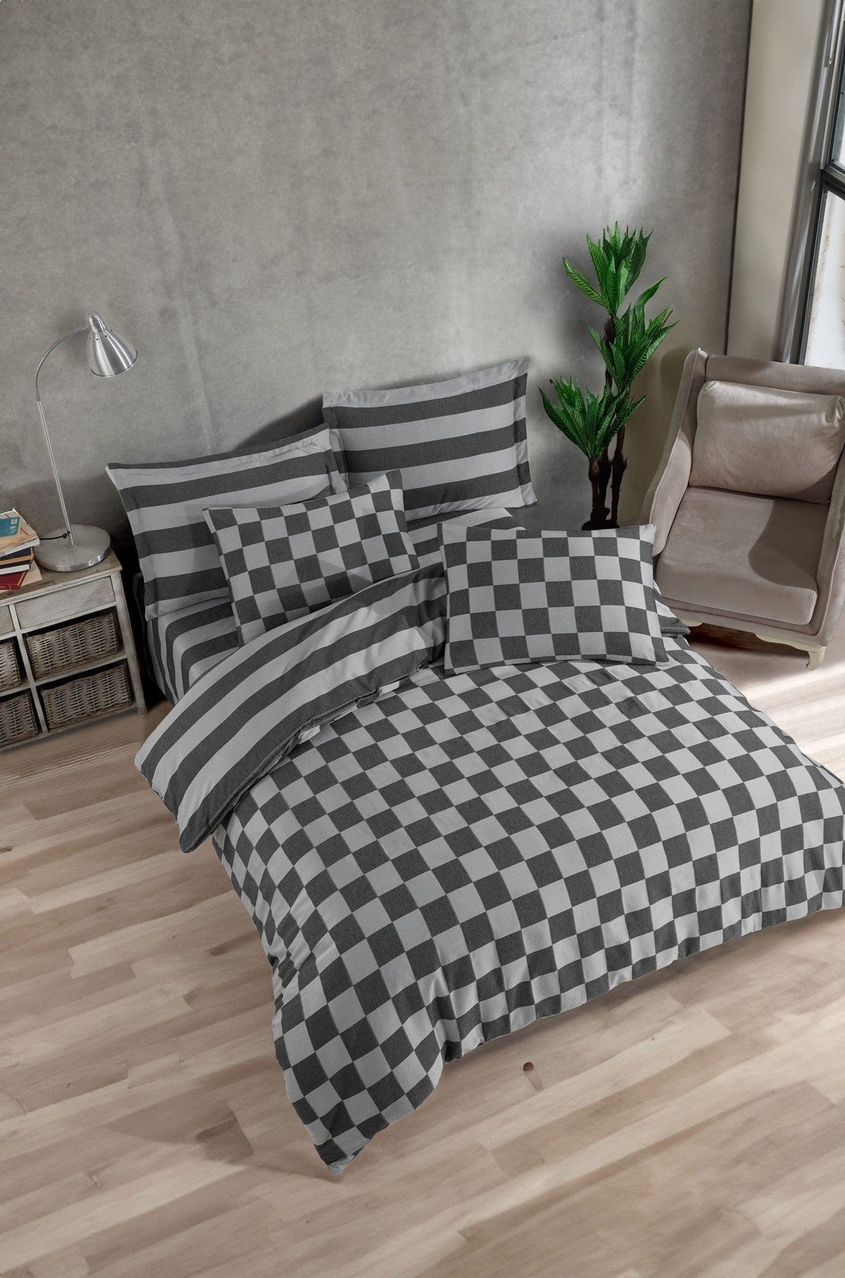 Set lenjerie pat KARELI SATEN, negru/gri, bumbac/poliester, 200x220 cm, cu cearceaf pilota si 2 fete de perna