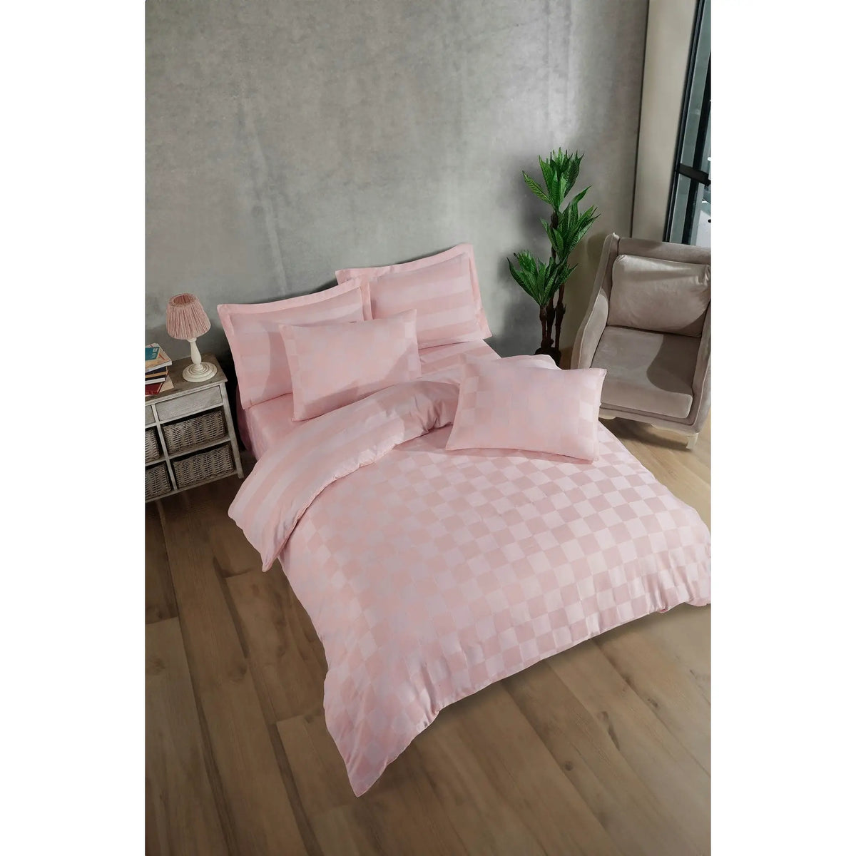 Set lenjerie pat KARELI SATEN, roz pudra, bumbac/poliester, 200x220 cm, cu cearceaf pilota si 2 fete de perna